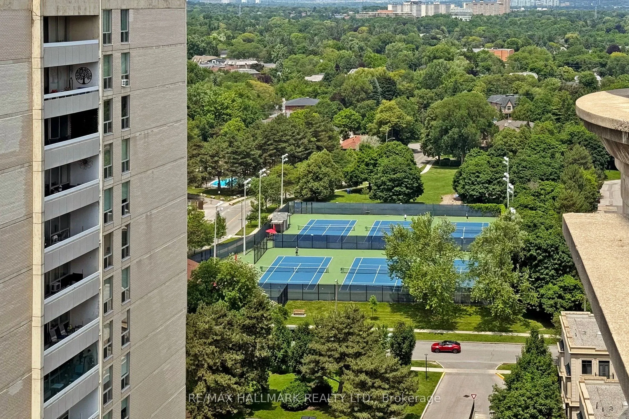 660 Sheppard Avenue E, #LPH05