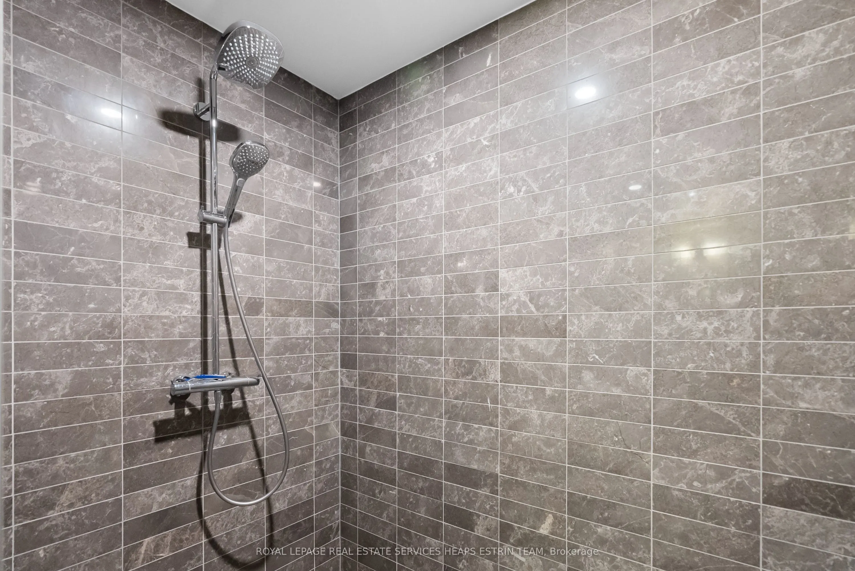 6 Jackes Avenue, #301