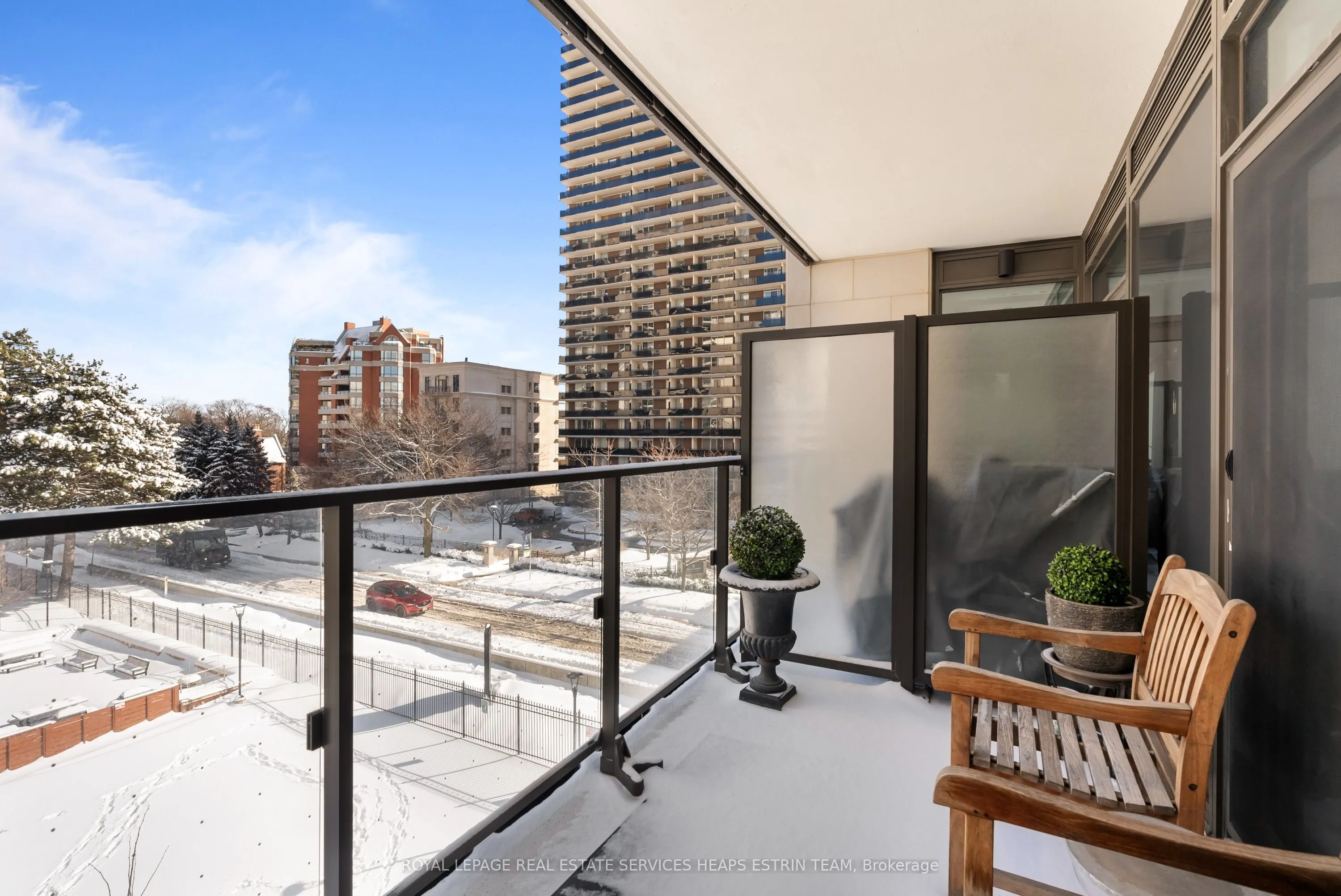 6 Jackes Avenue, #301