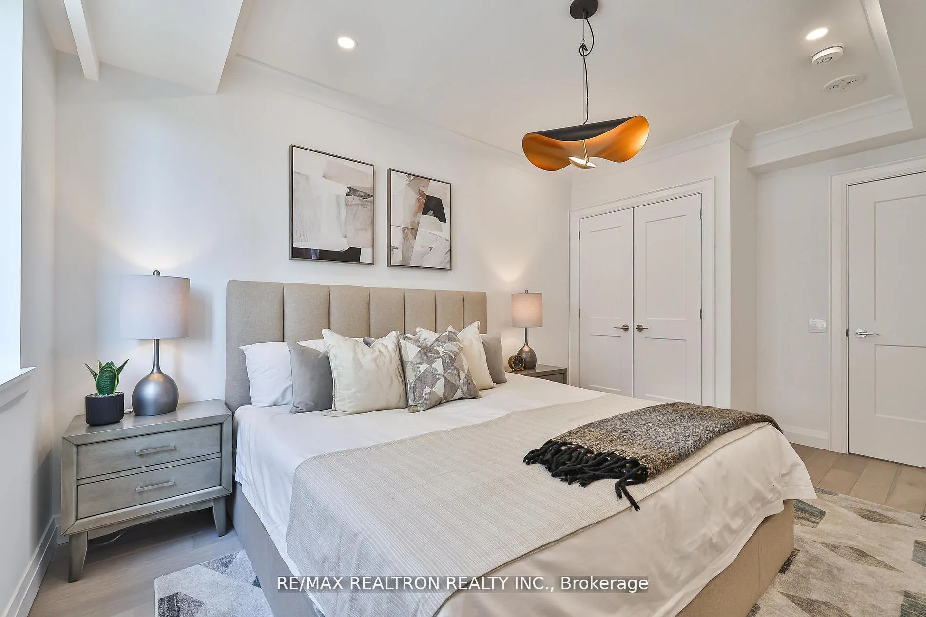285 Avenue Road, #502
