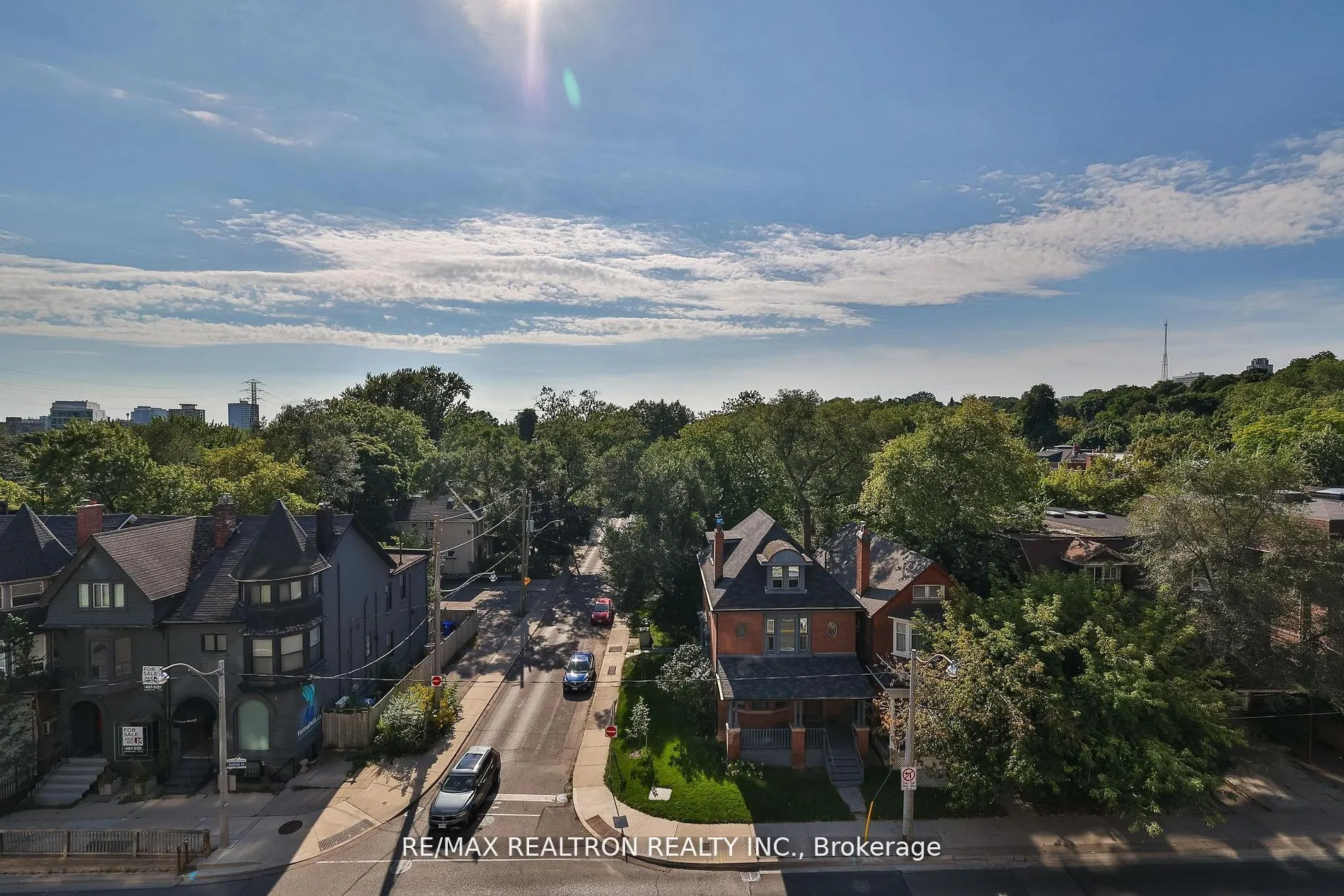285 Avenue Road, #502