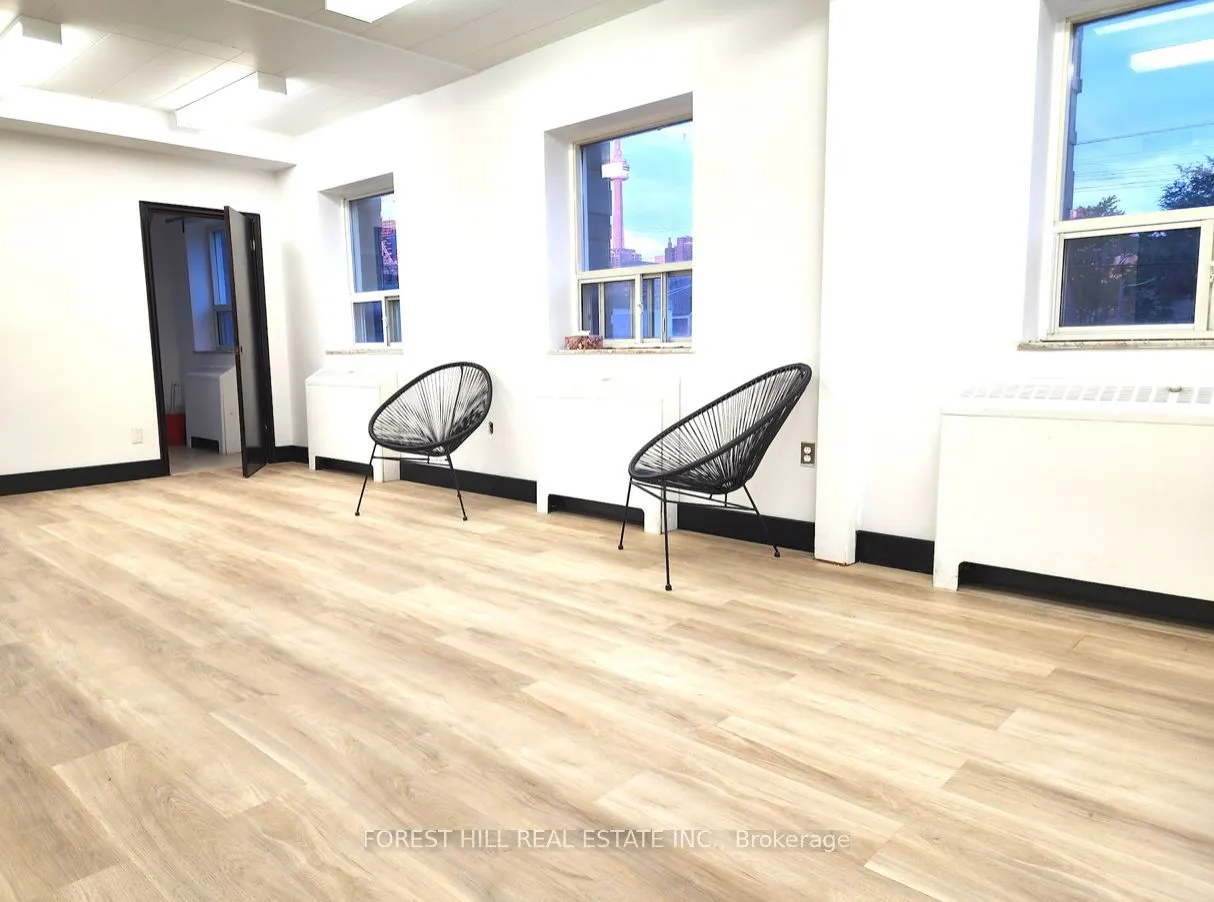 226 Bathurst Street, #300
