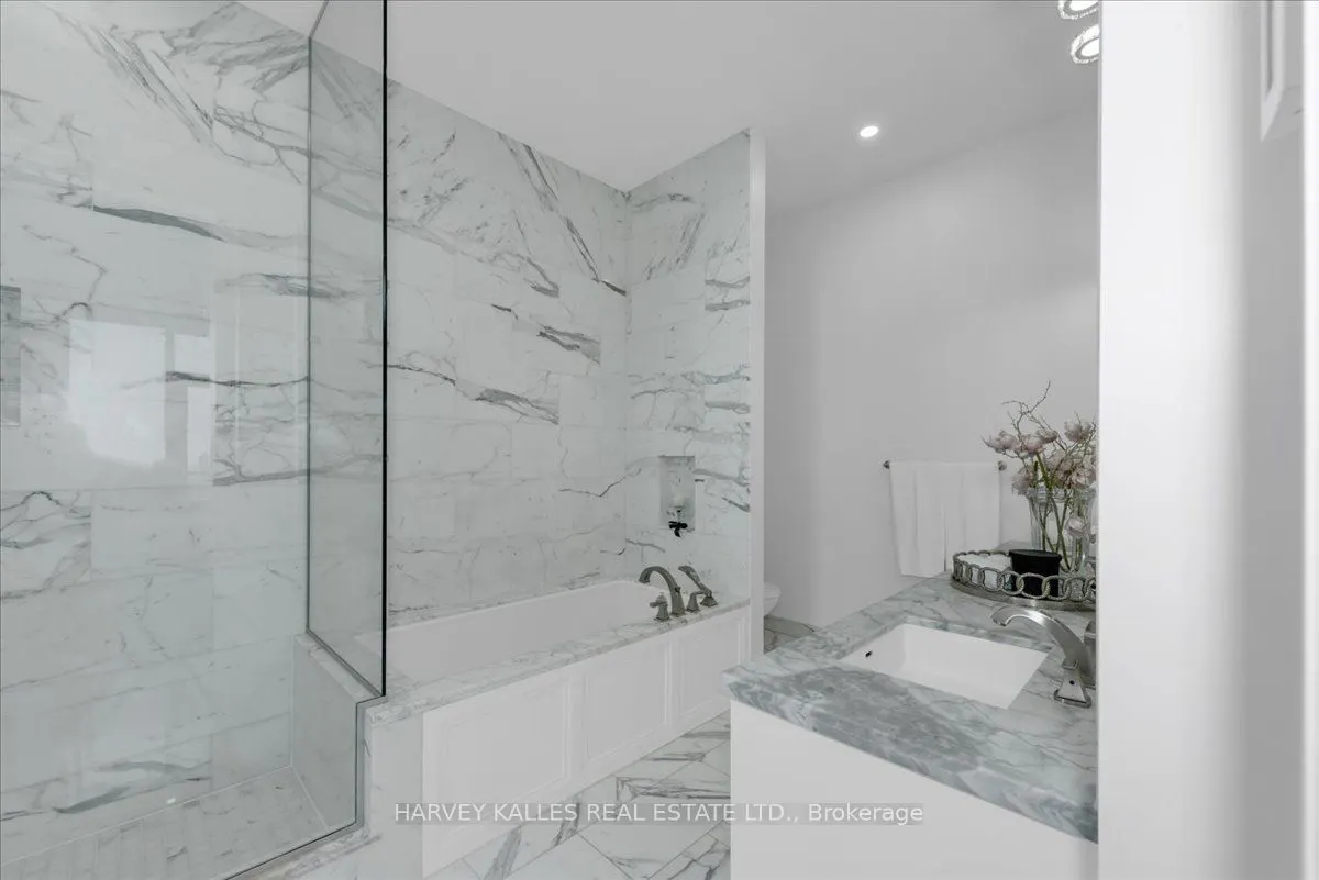 70 Roehampton Avenue, #PH15