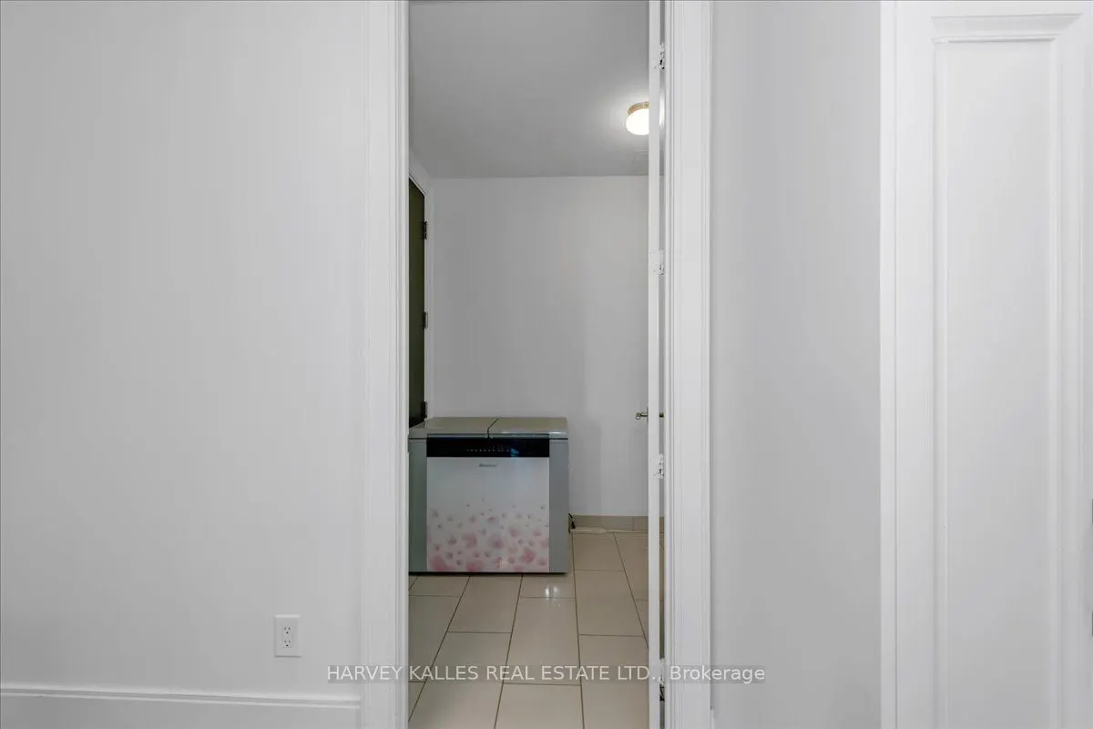 70 Roehampton Avenue, #PH15