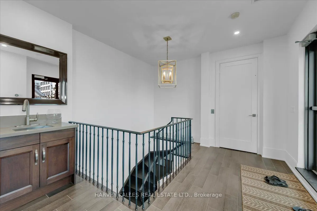 70 Roehampton Avenue, #PH15