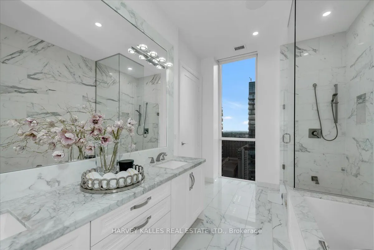 70 Roehampton Avenue, #PH15
