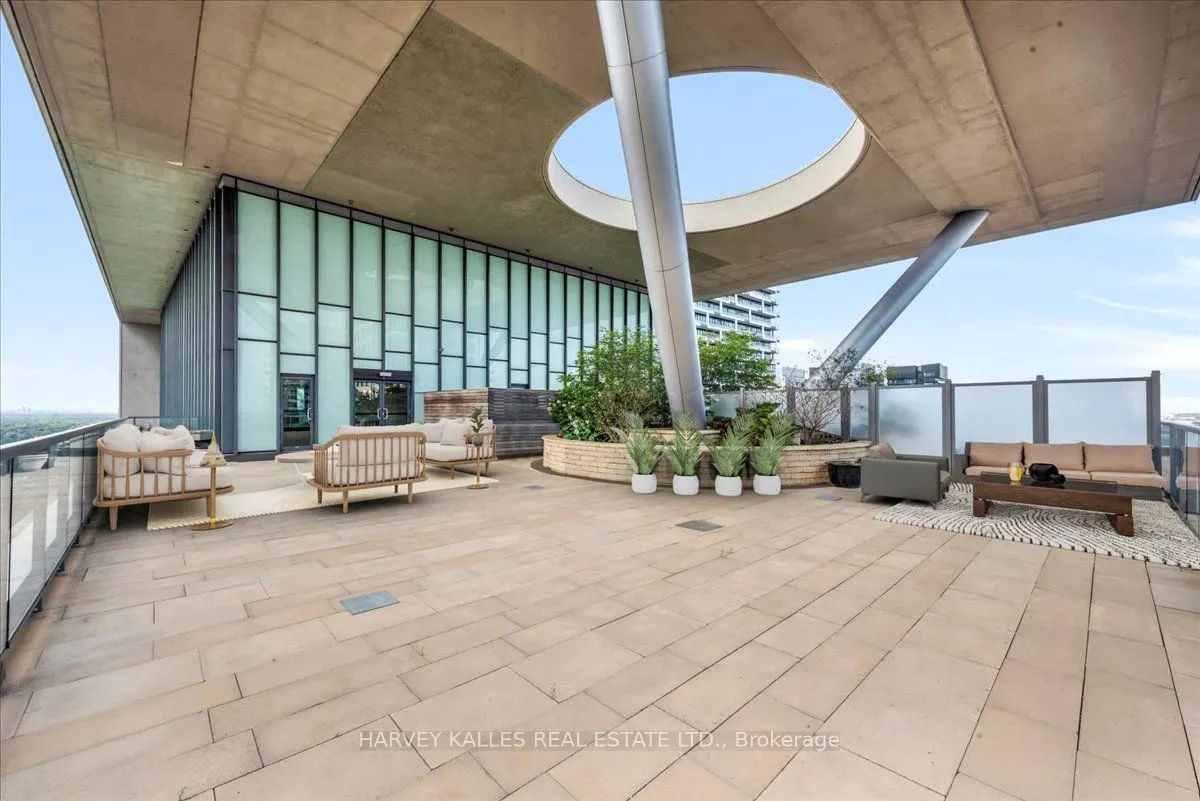 70 Roehampton Avenue, #PH15