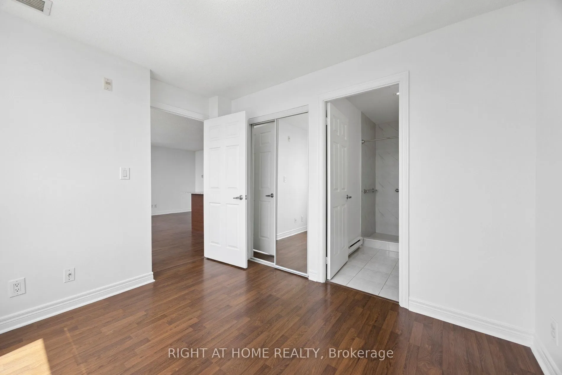 225 Wellesley Street E, #1203
