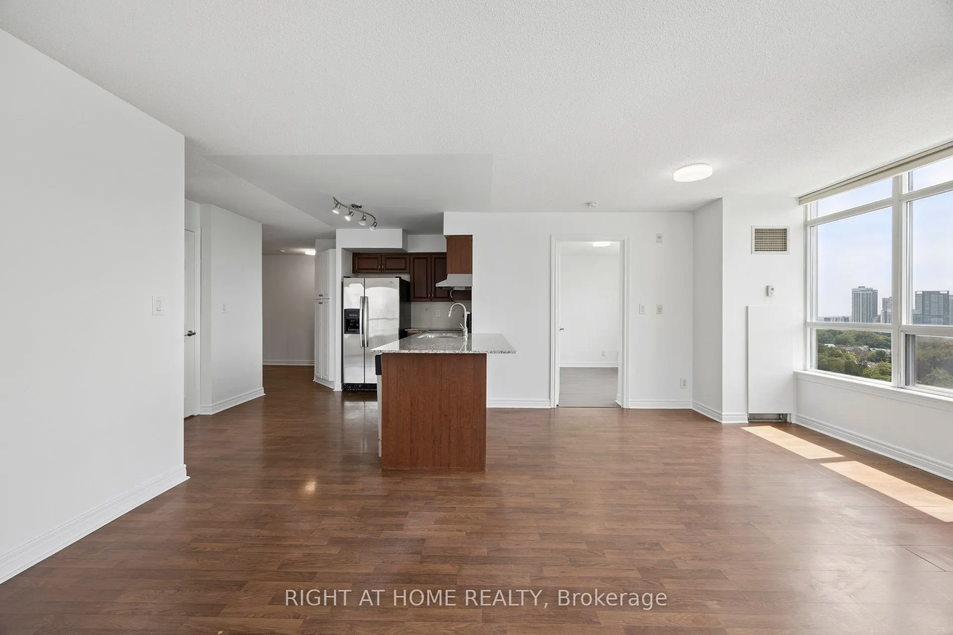 225 Wellesley Street E, #1203