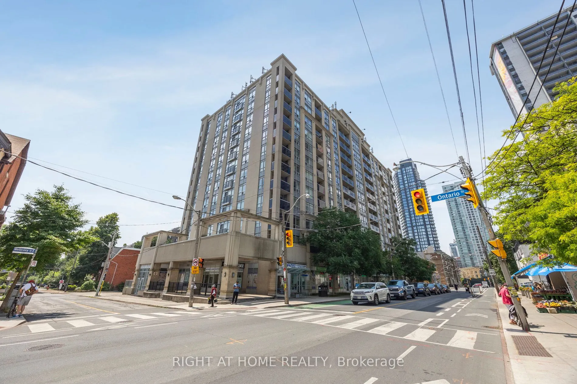225 Wellesley Street E, #1203
