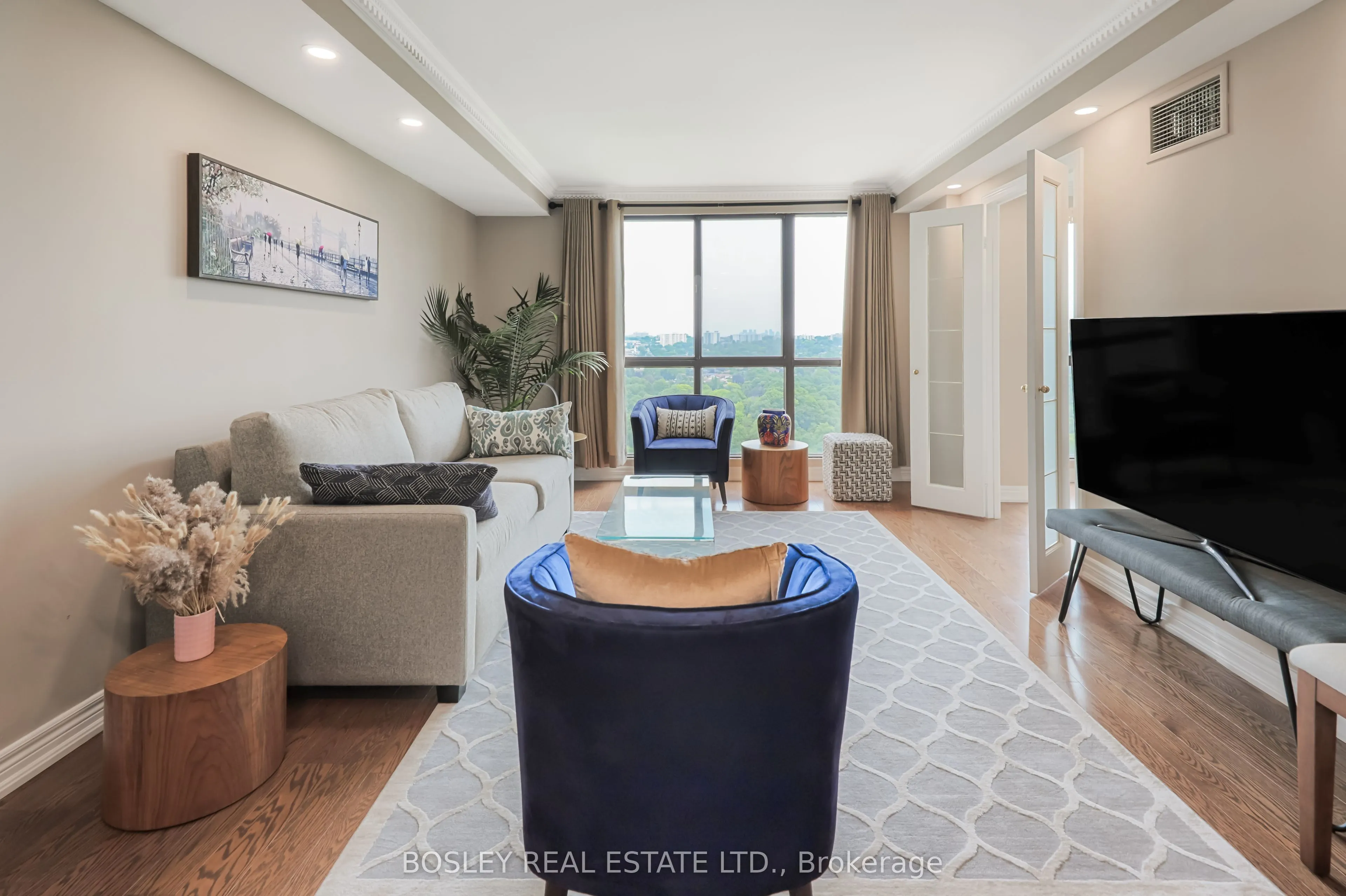 1 Concorde Place, #1907