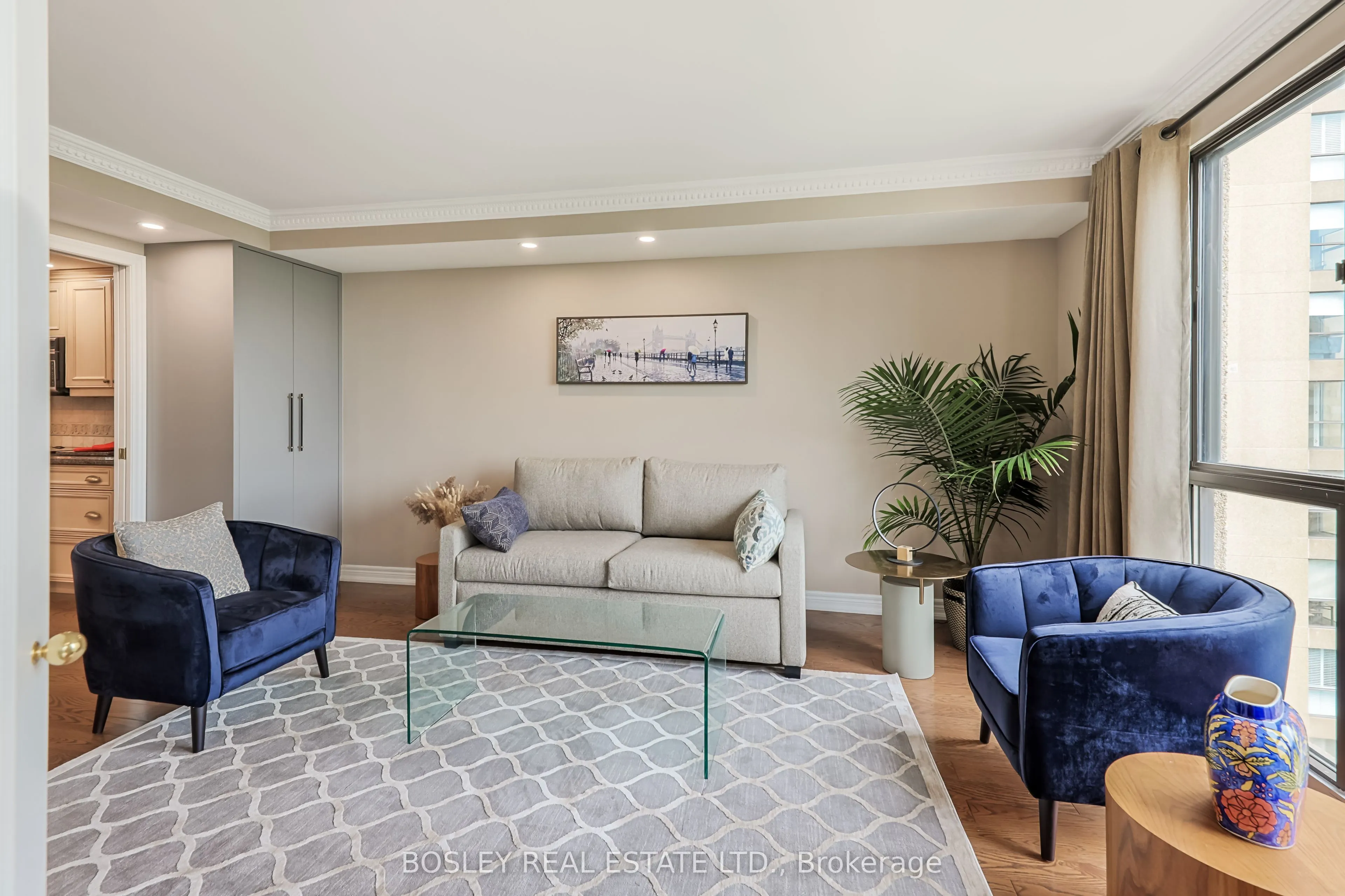 1 Concorde Place, #1907