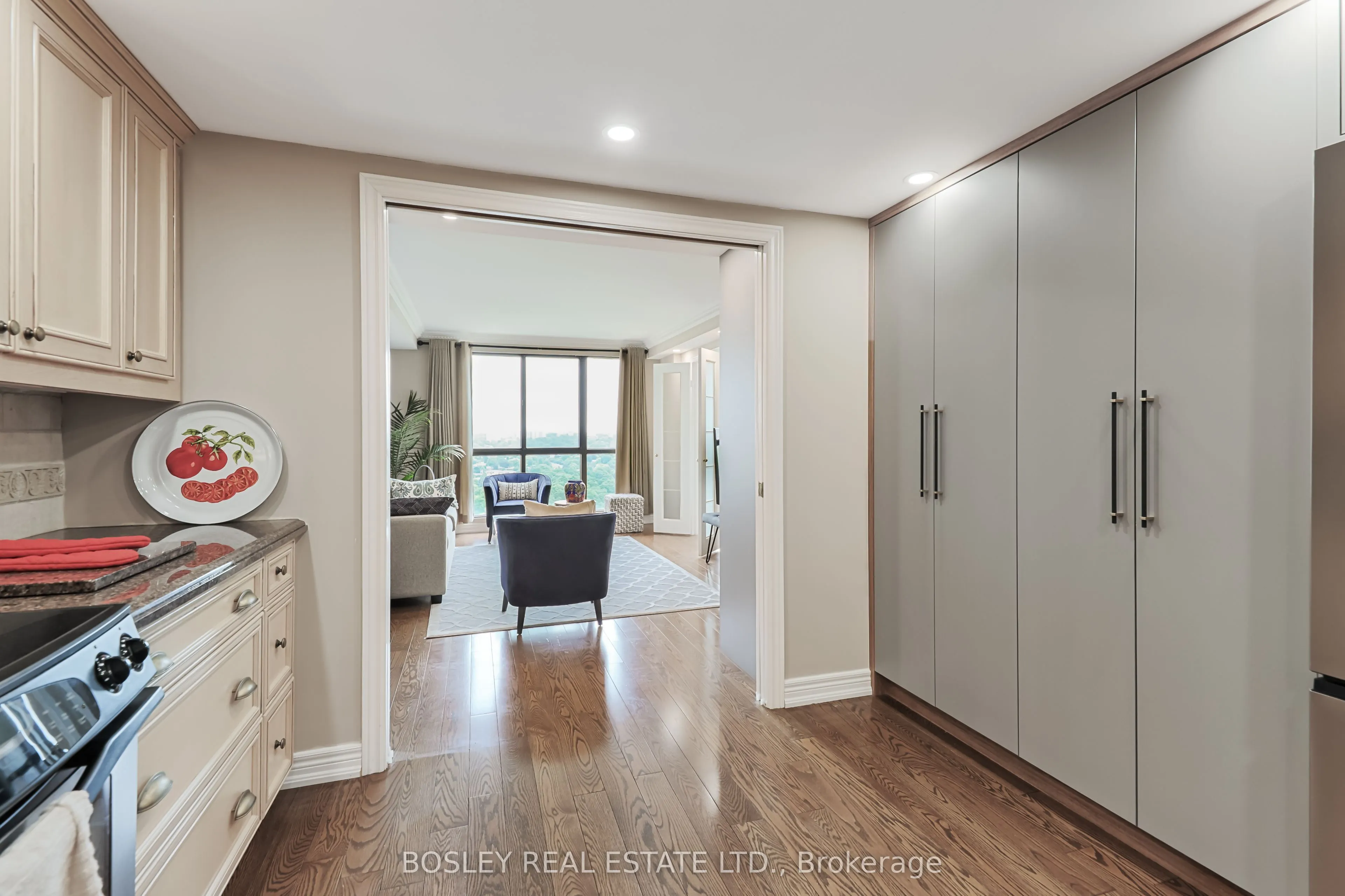 1 Concorde Place, #1907