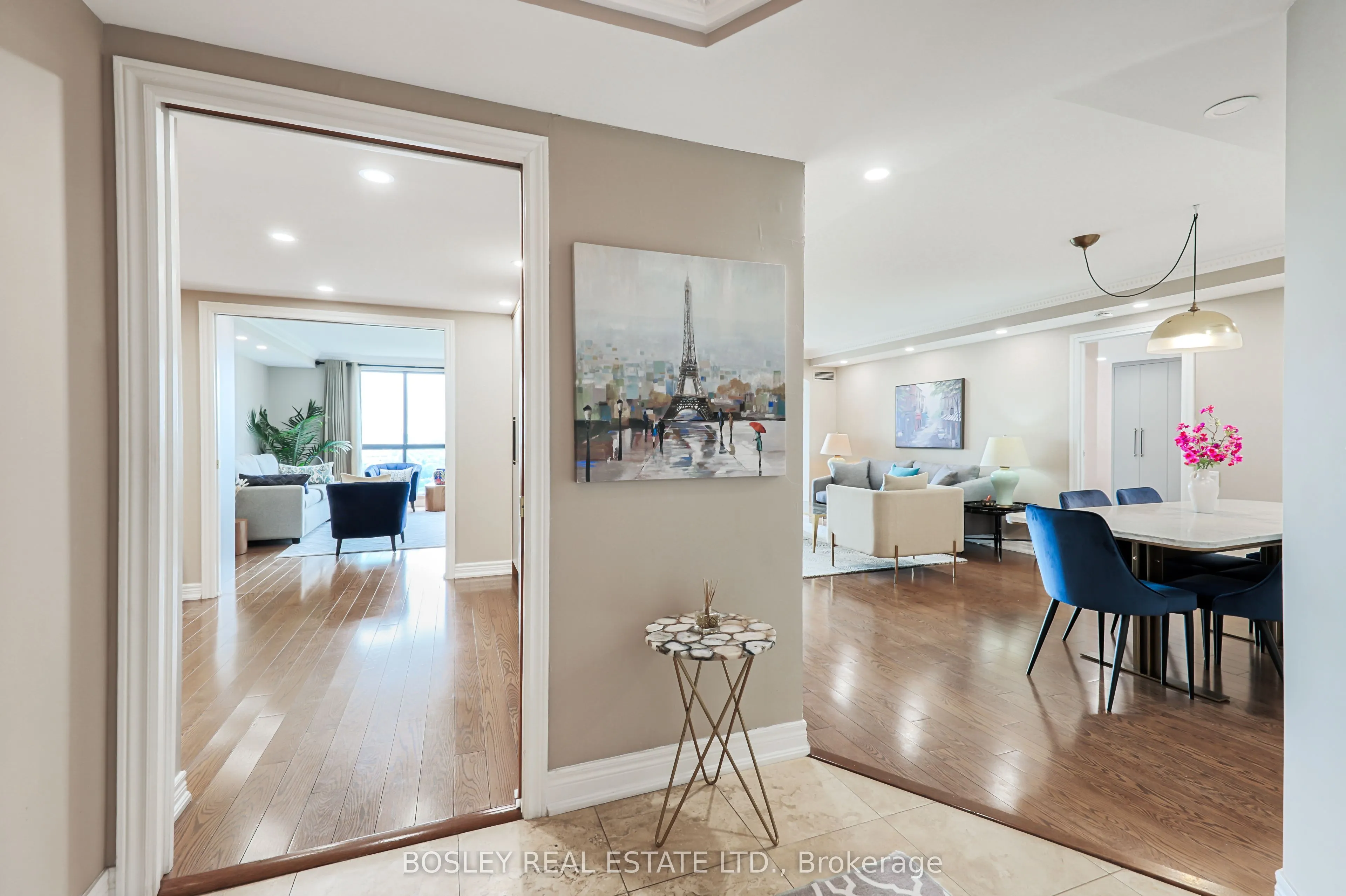 1 Concorde Place, #1907