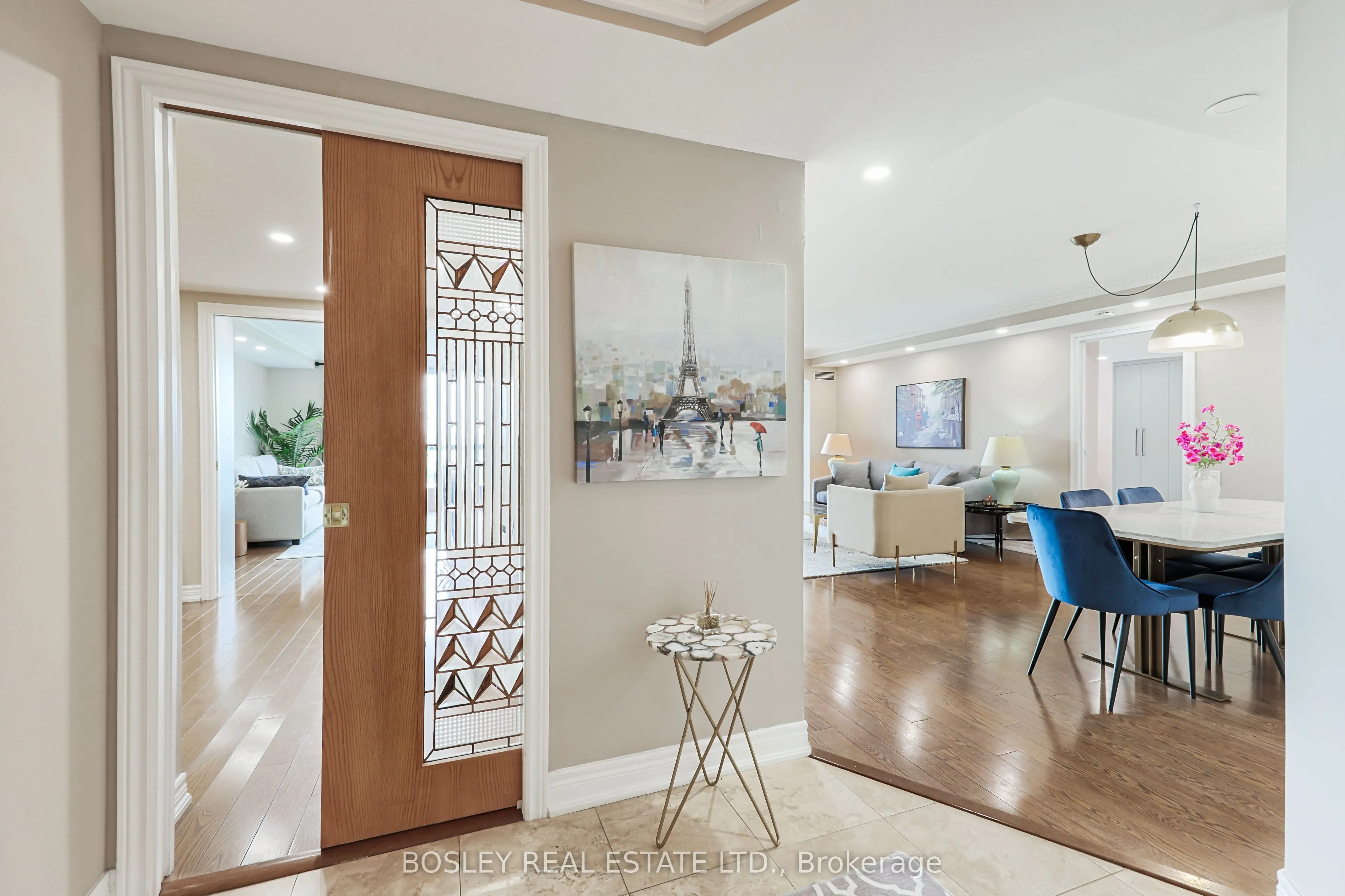 1 Concorde Place, #1907