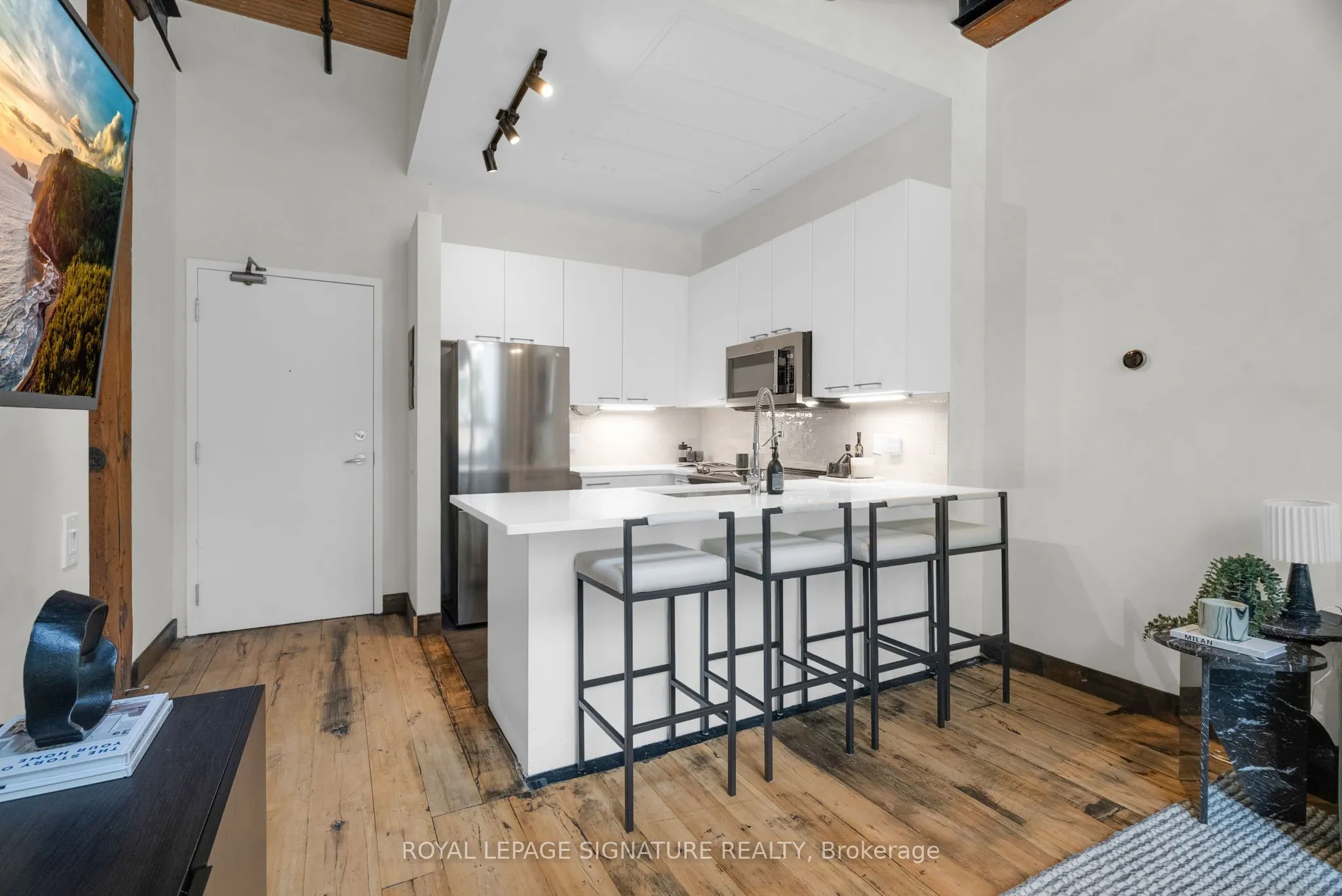 781 King Street W, #206