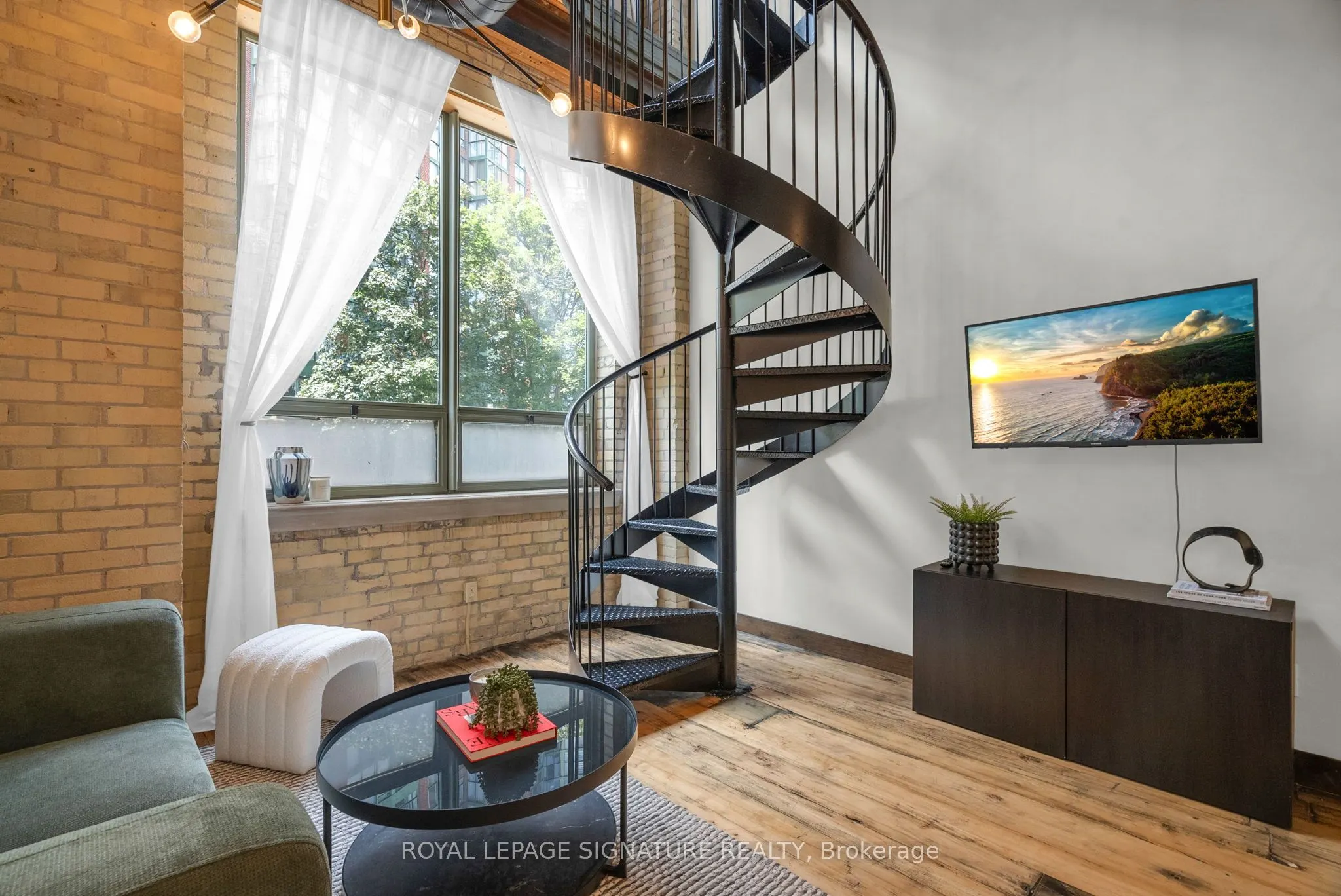 781 King Street W, #206