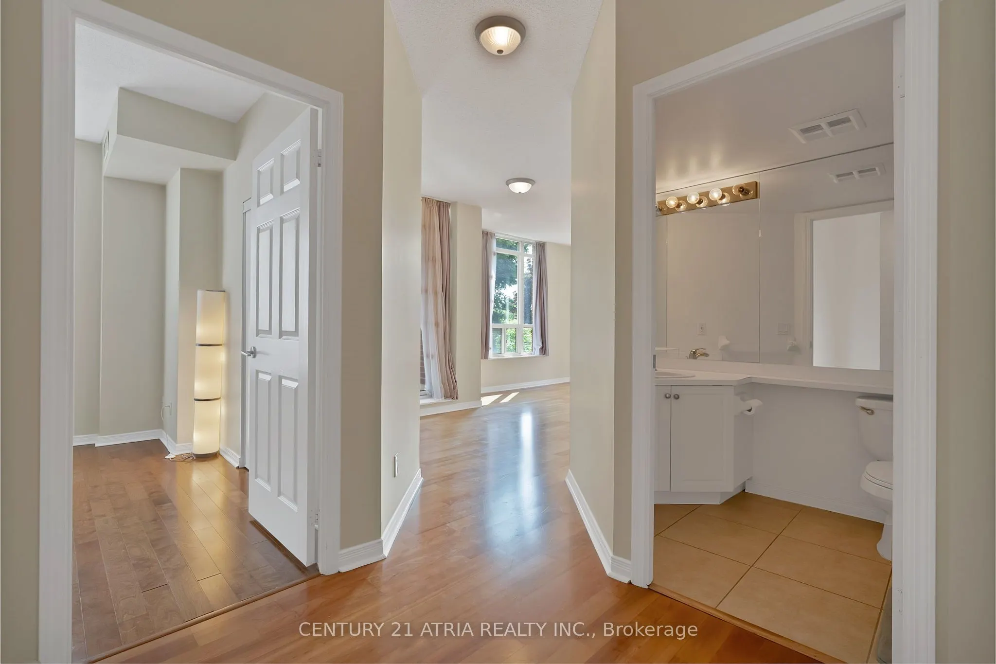 455 Rosewell Avenue, #204