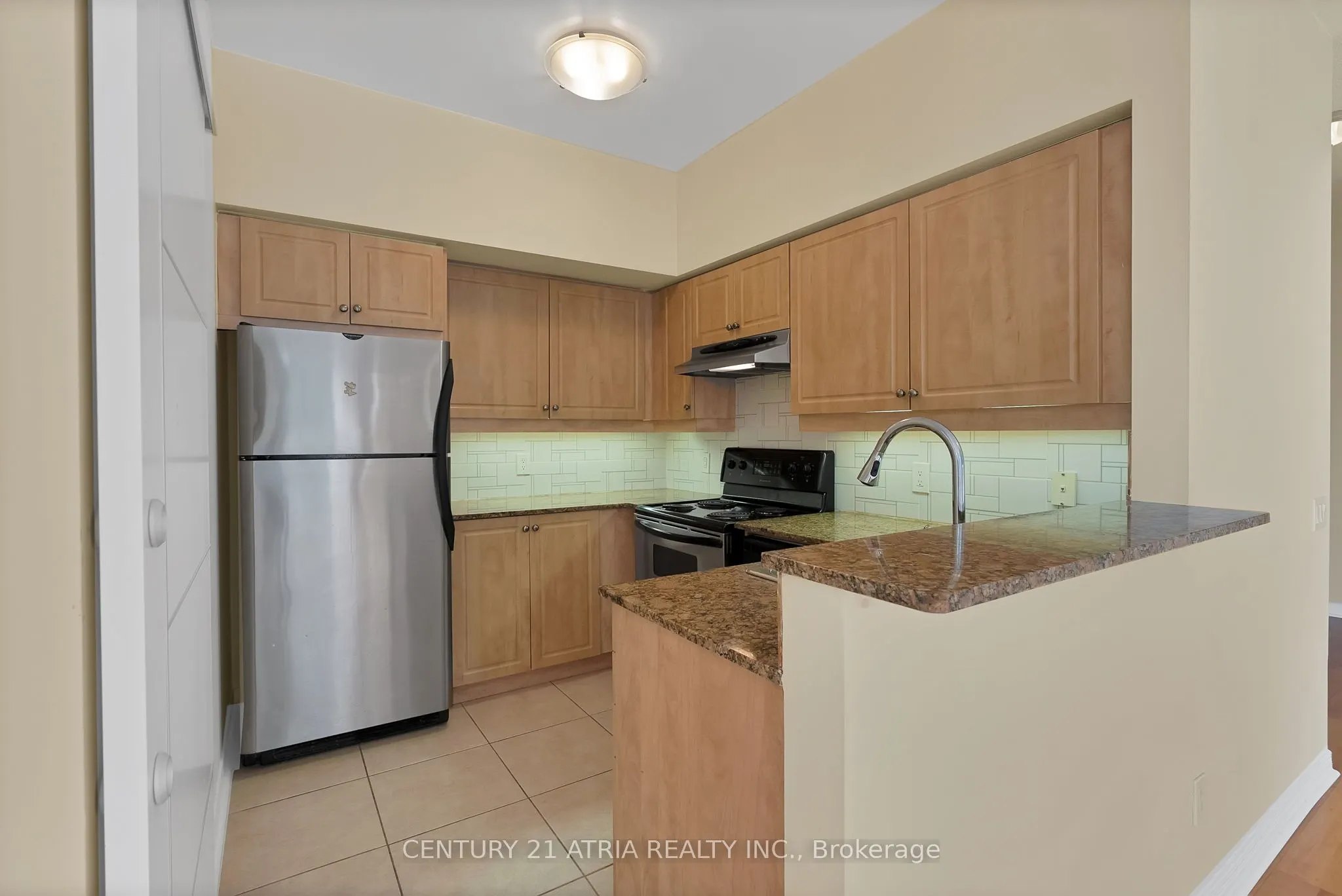 455 Rosewell Avenue, #204