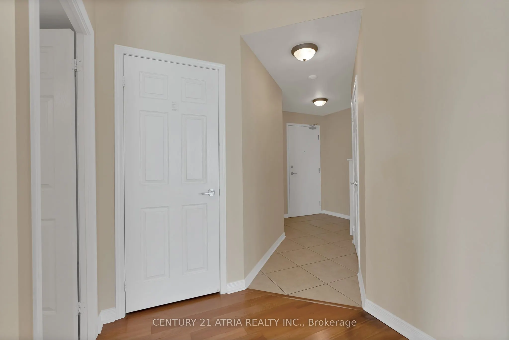 455 Rosewell Avenue, #204