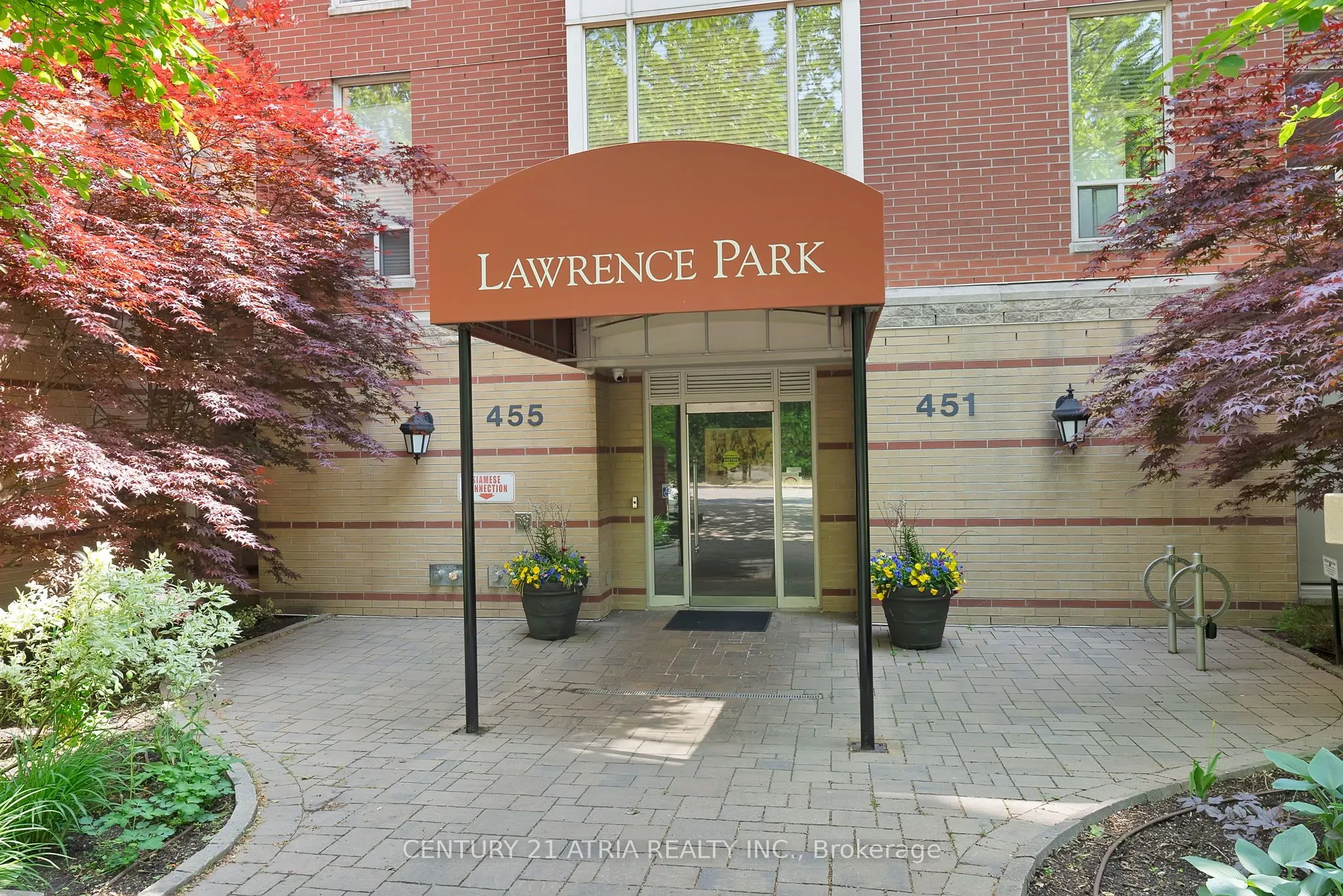 455 Rosewell Avenue, #204