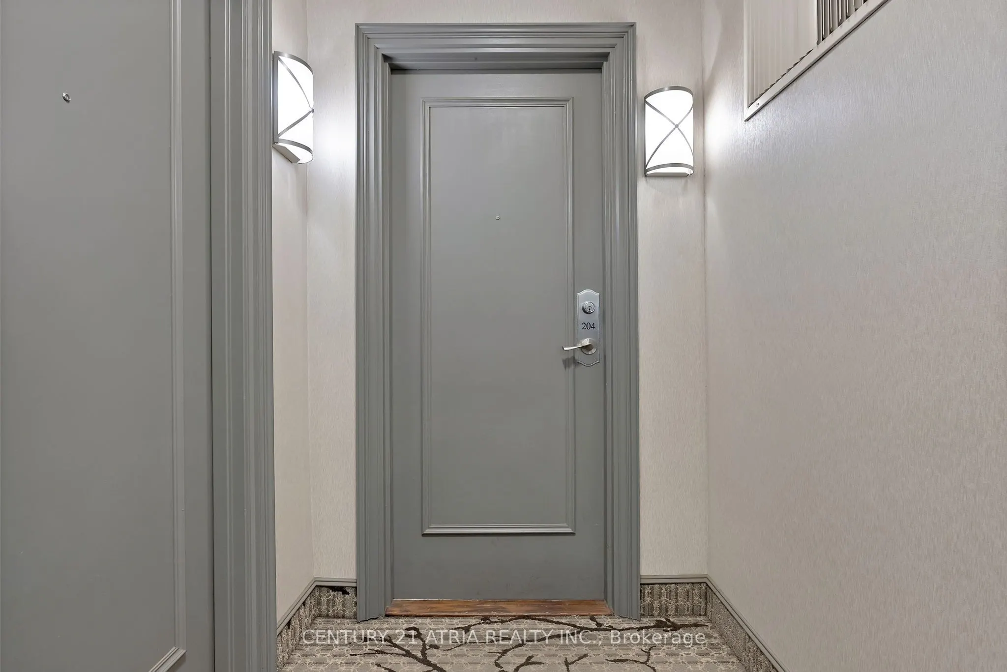 455 Rosewell Avenue, #204