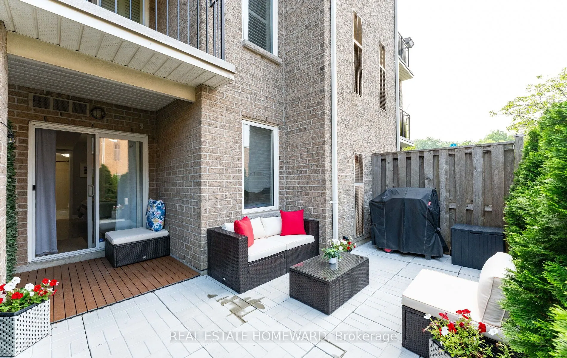 2 Brian Peck Crescent, #102