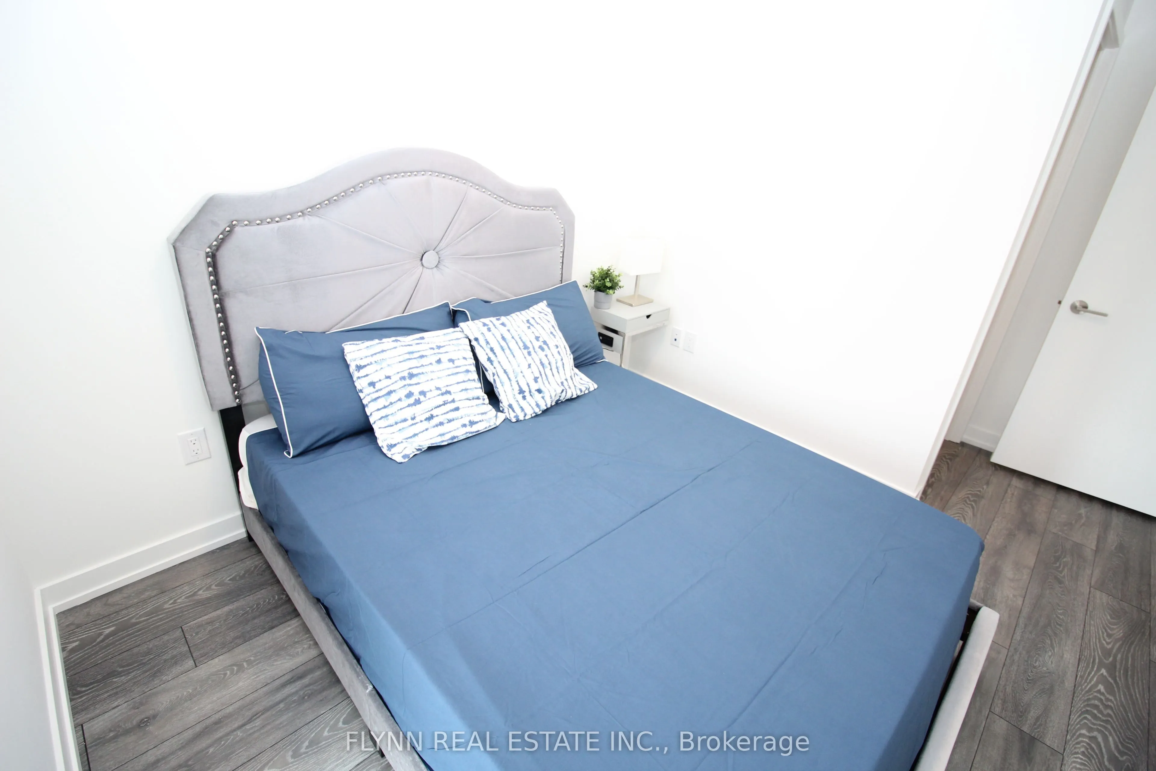 225 Sumach Street, #608