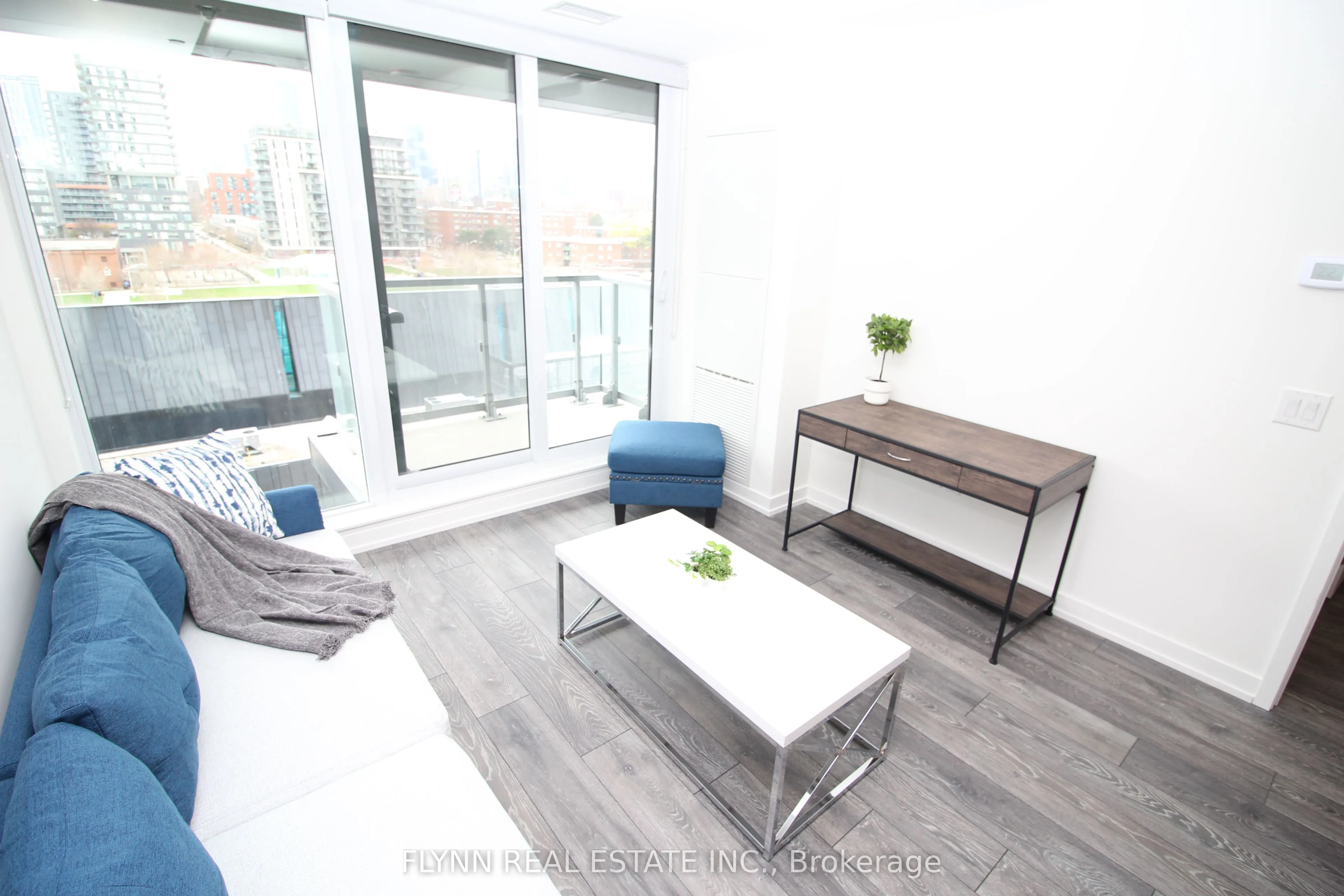 225 Sumach Street, #608