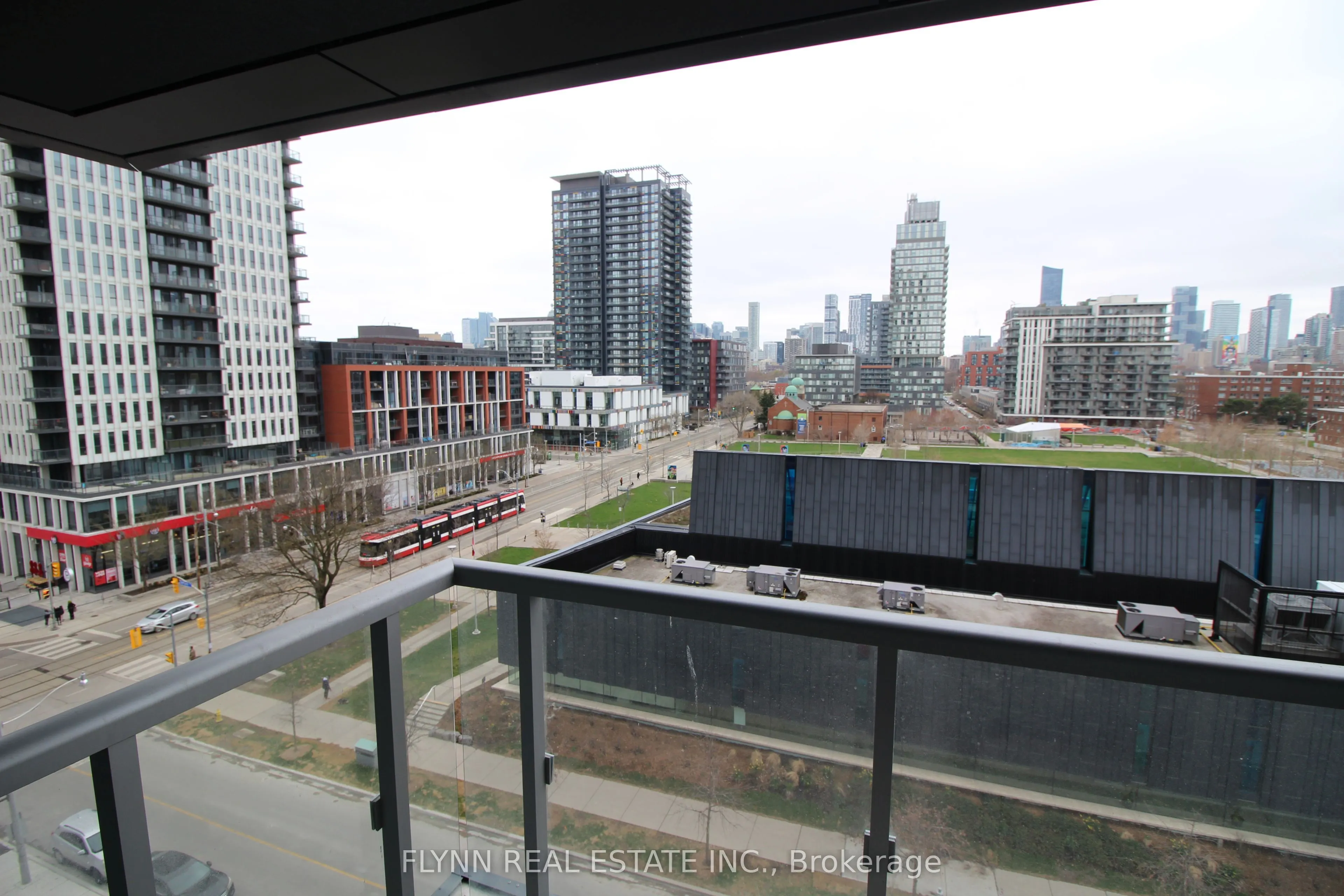 225 Sumach Street, #608