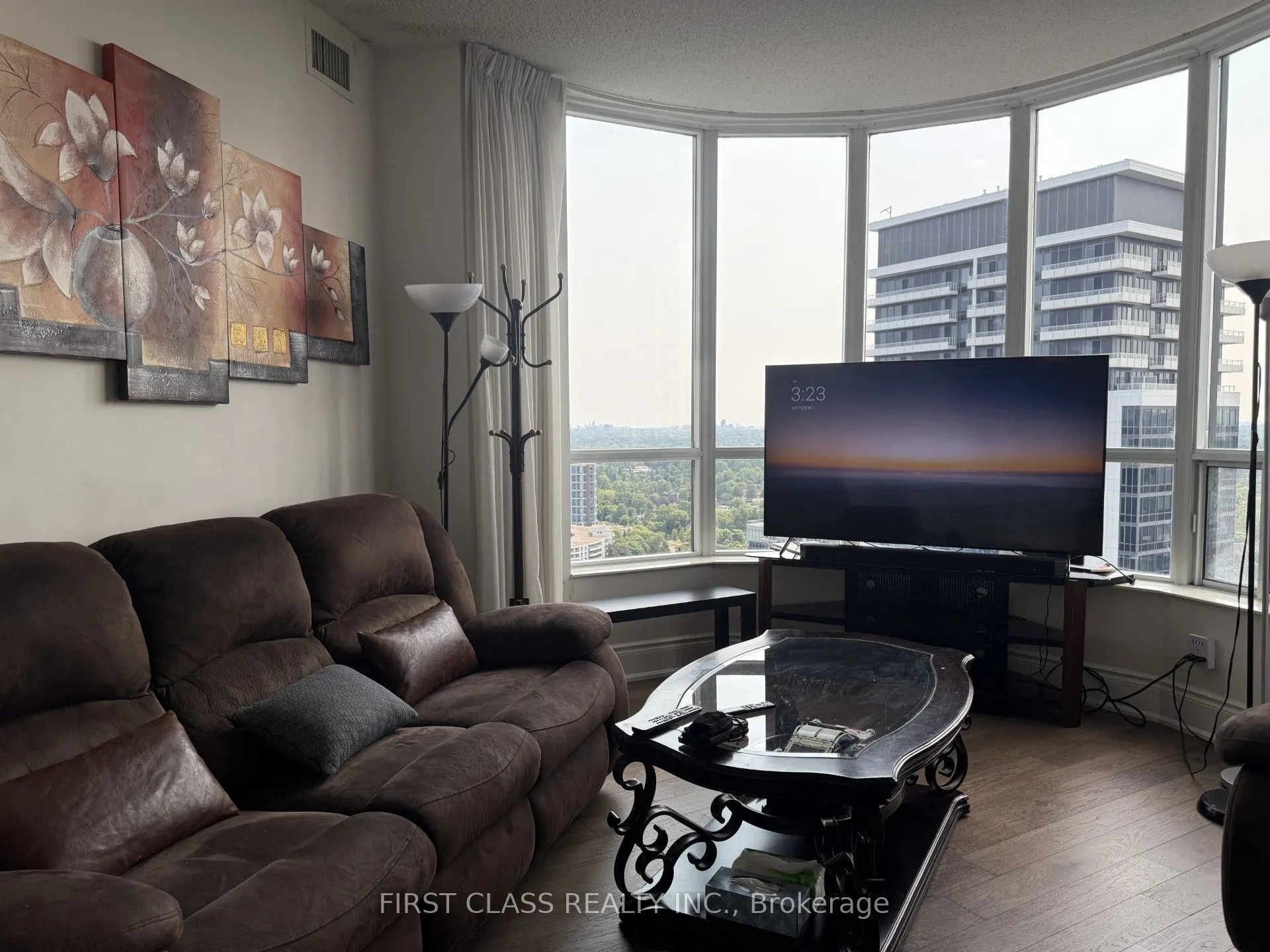 5 Northtown Way, #2502