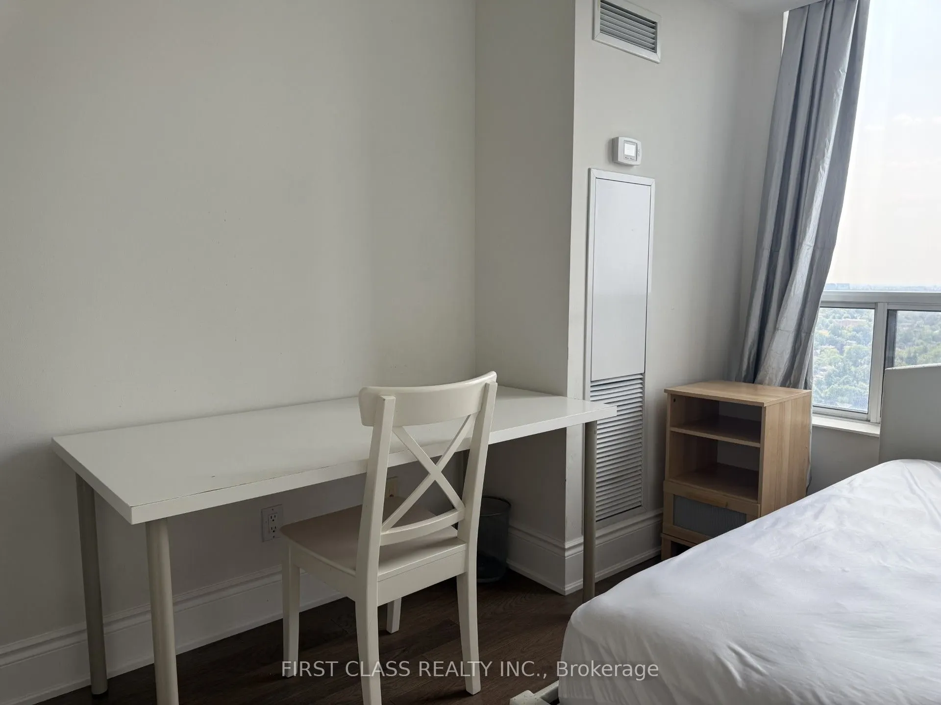 5 Northtown Way, #2502