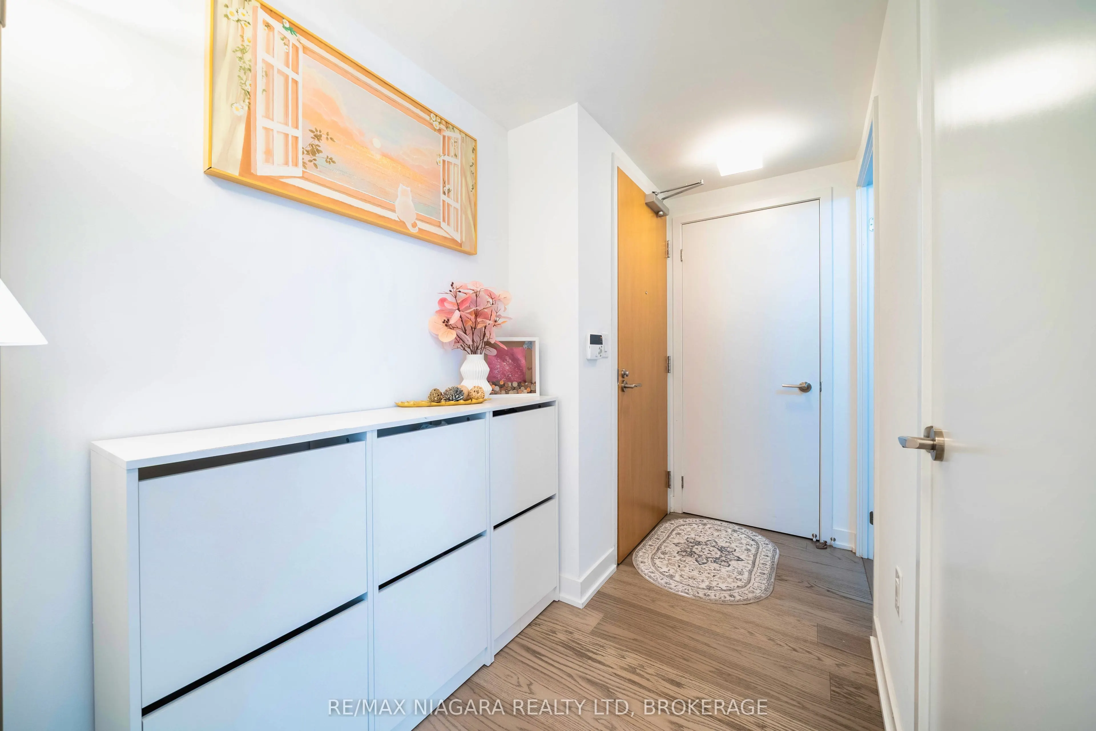 11 Wellesley Street W, #1105