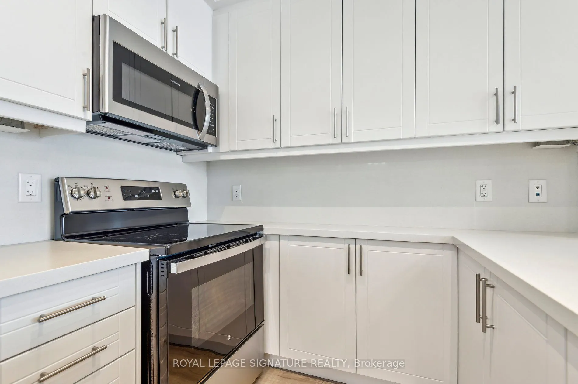 2885 Bayview Avenue, #233