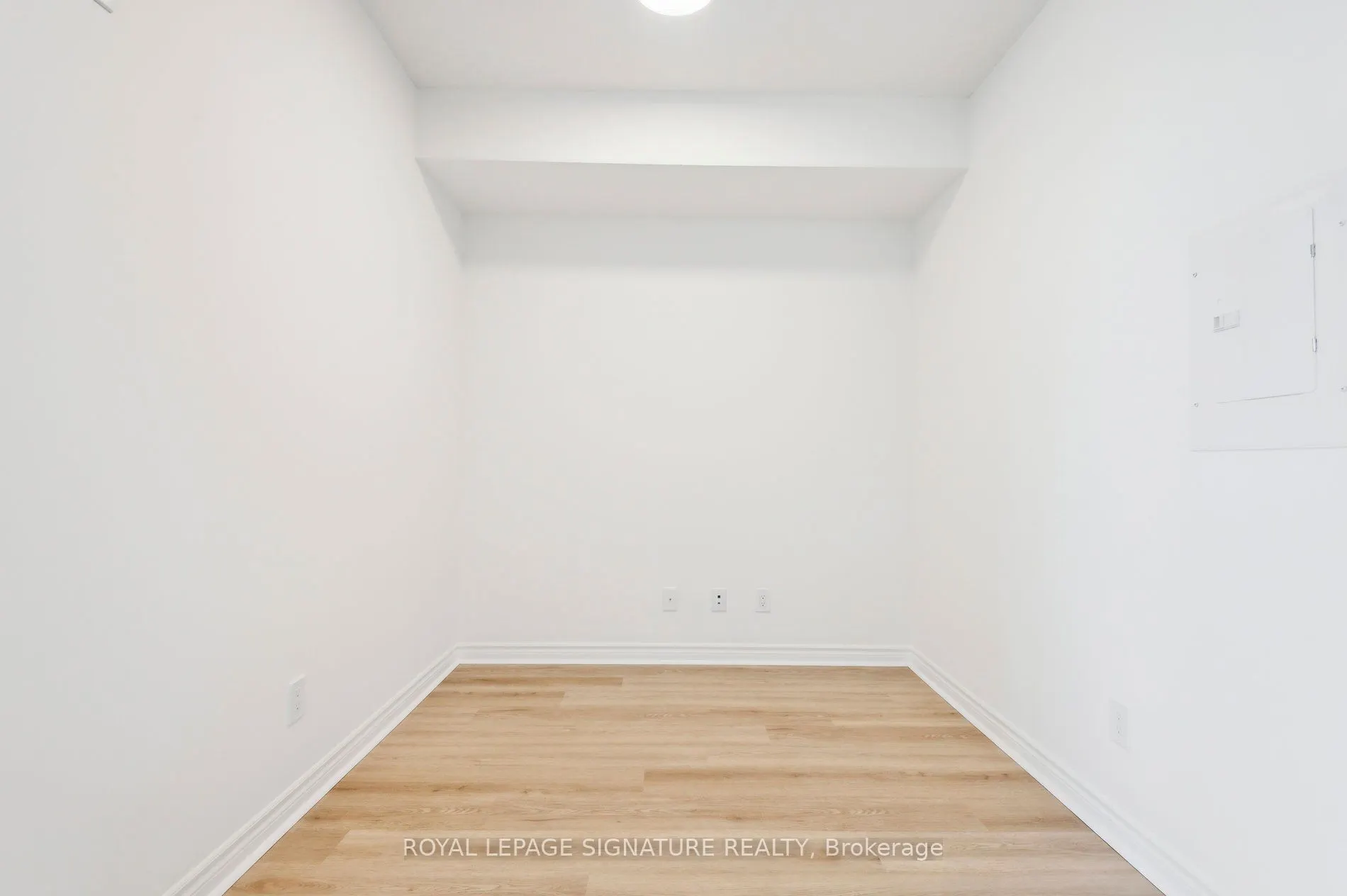 2885 Bayview Avenue, #233