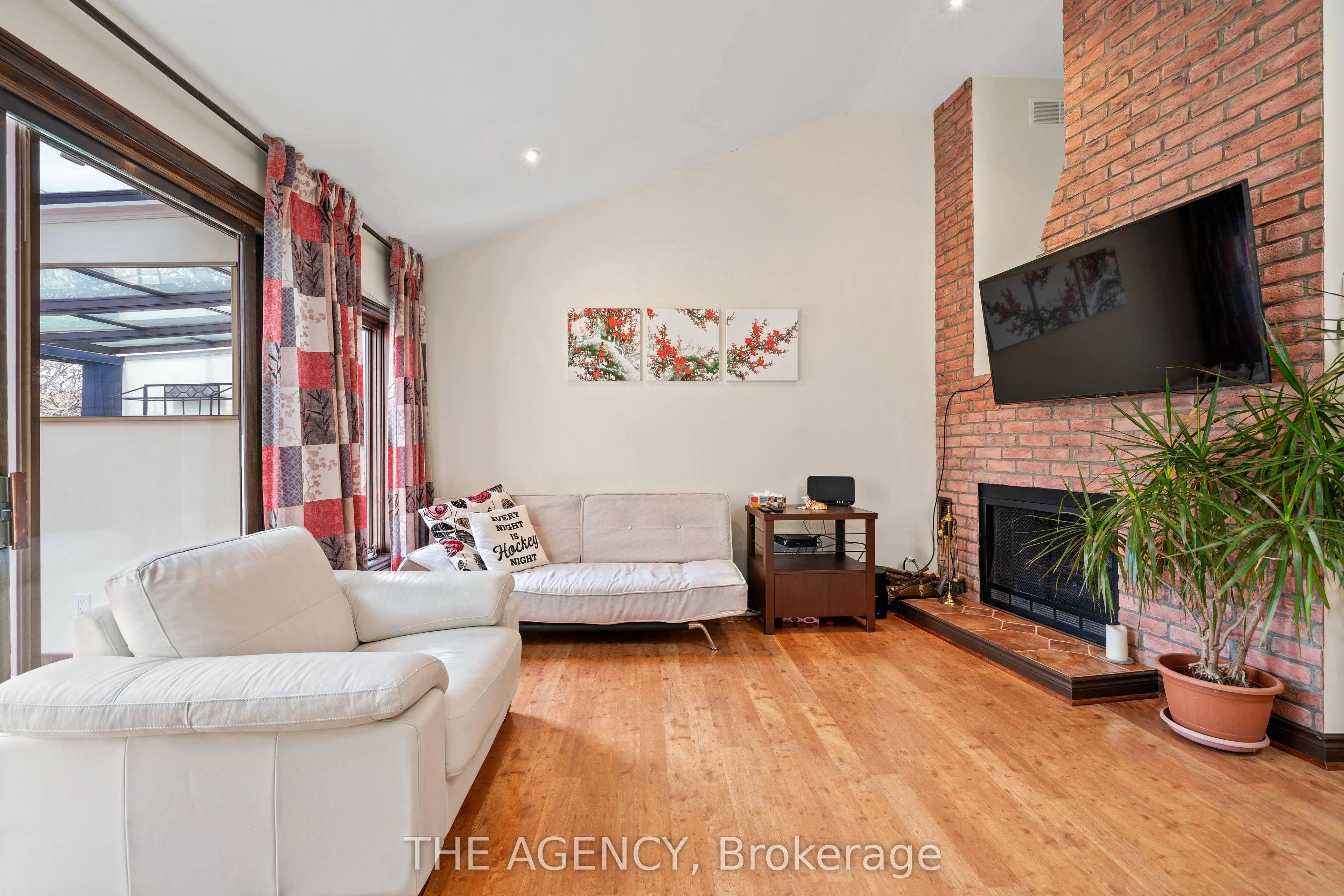 111 Seaton Street