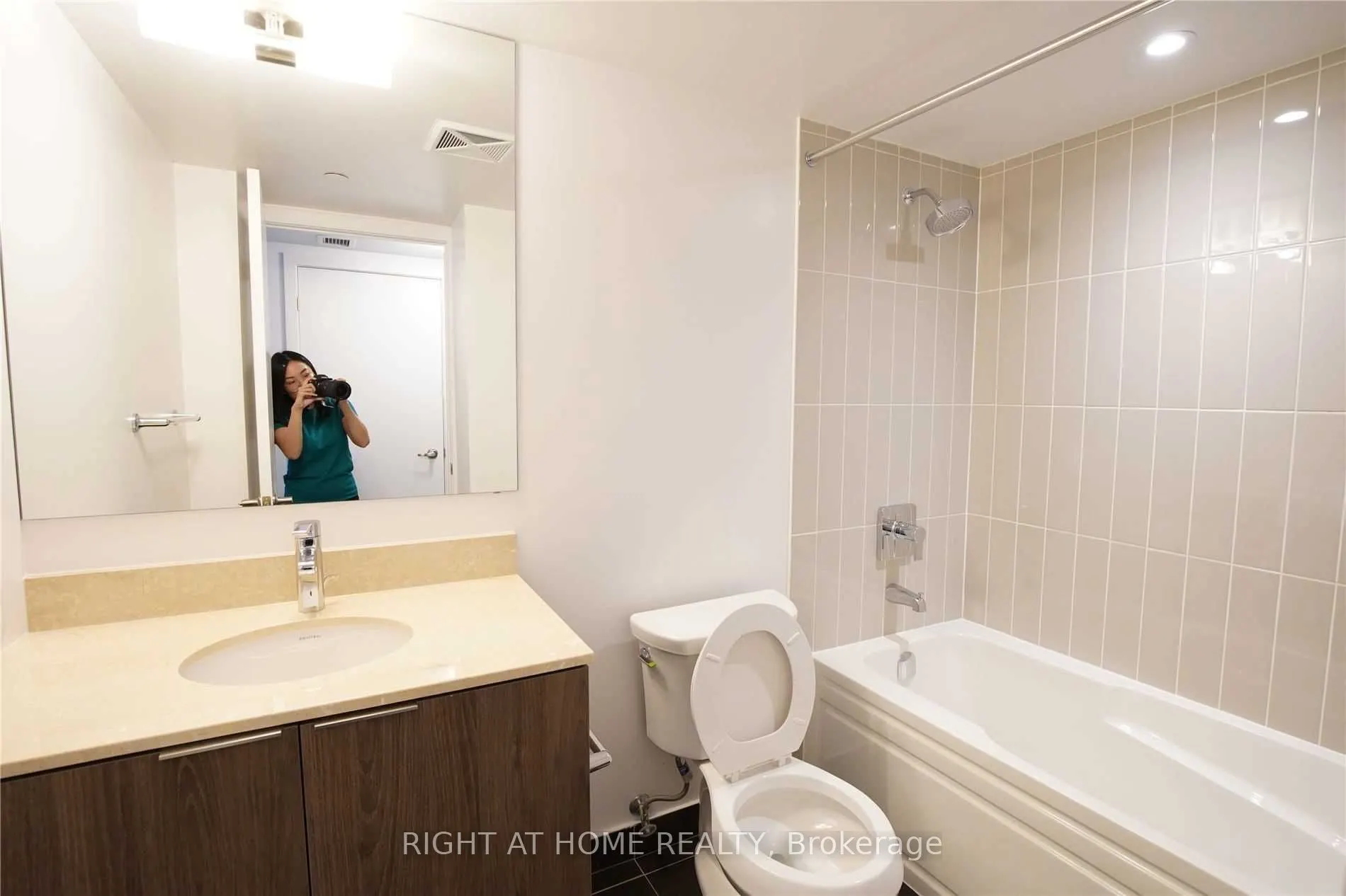 955 Bay Street #1612