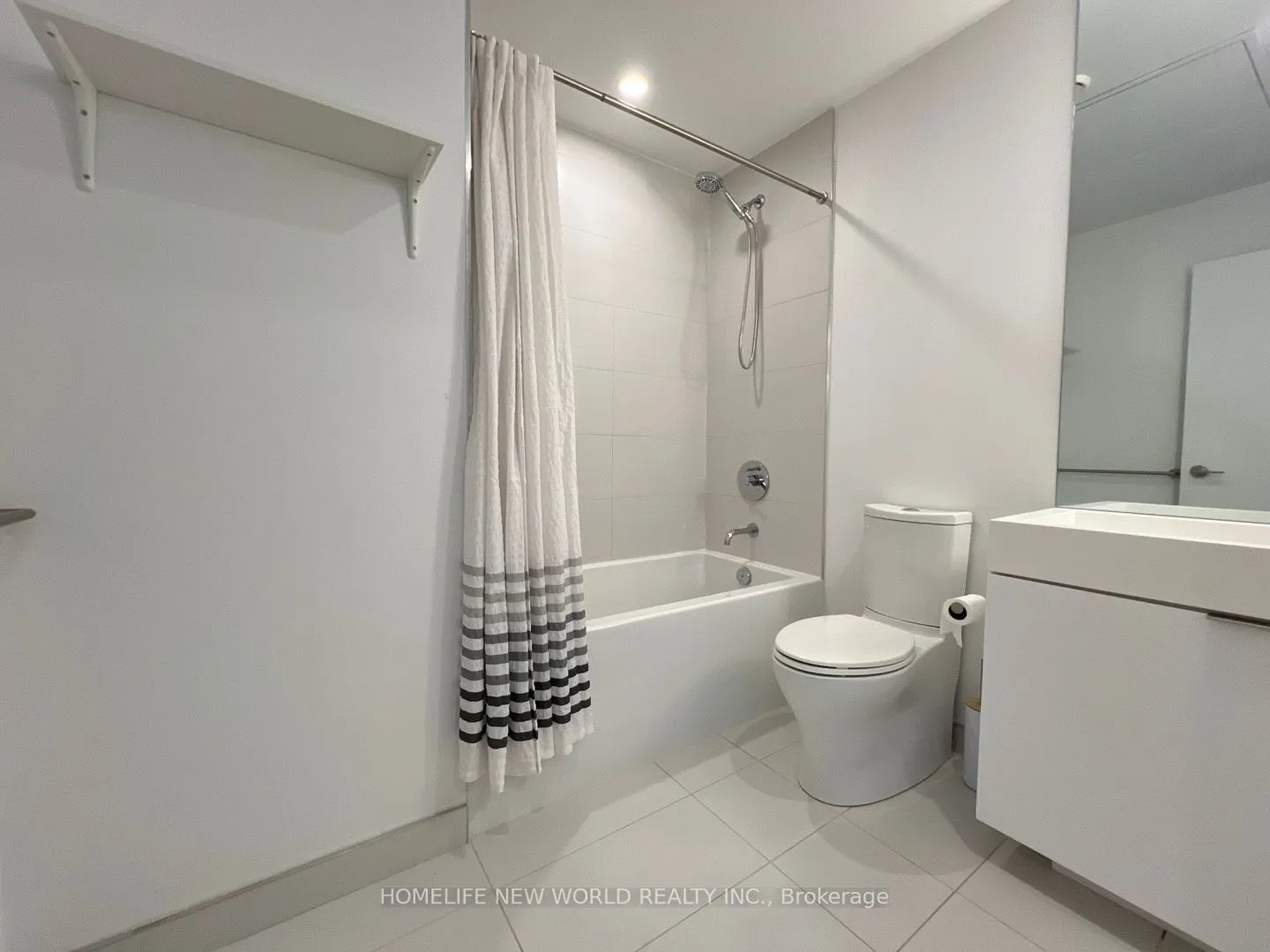 33 Helendale Avenue, #1304