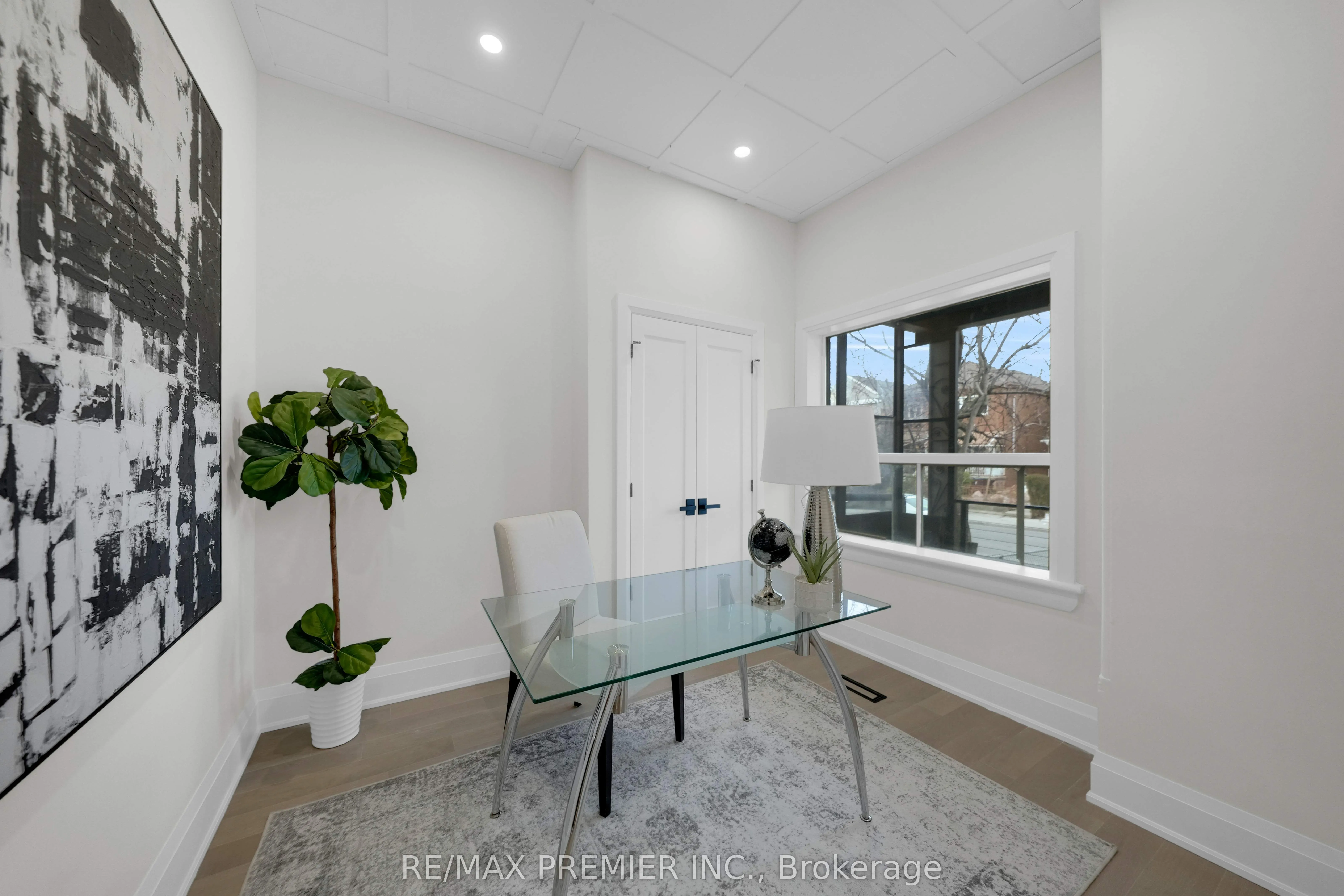 388 Crawford Street
