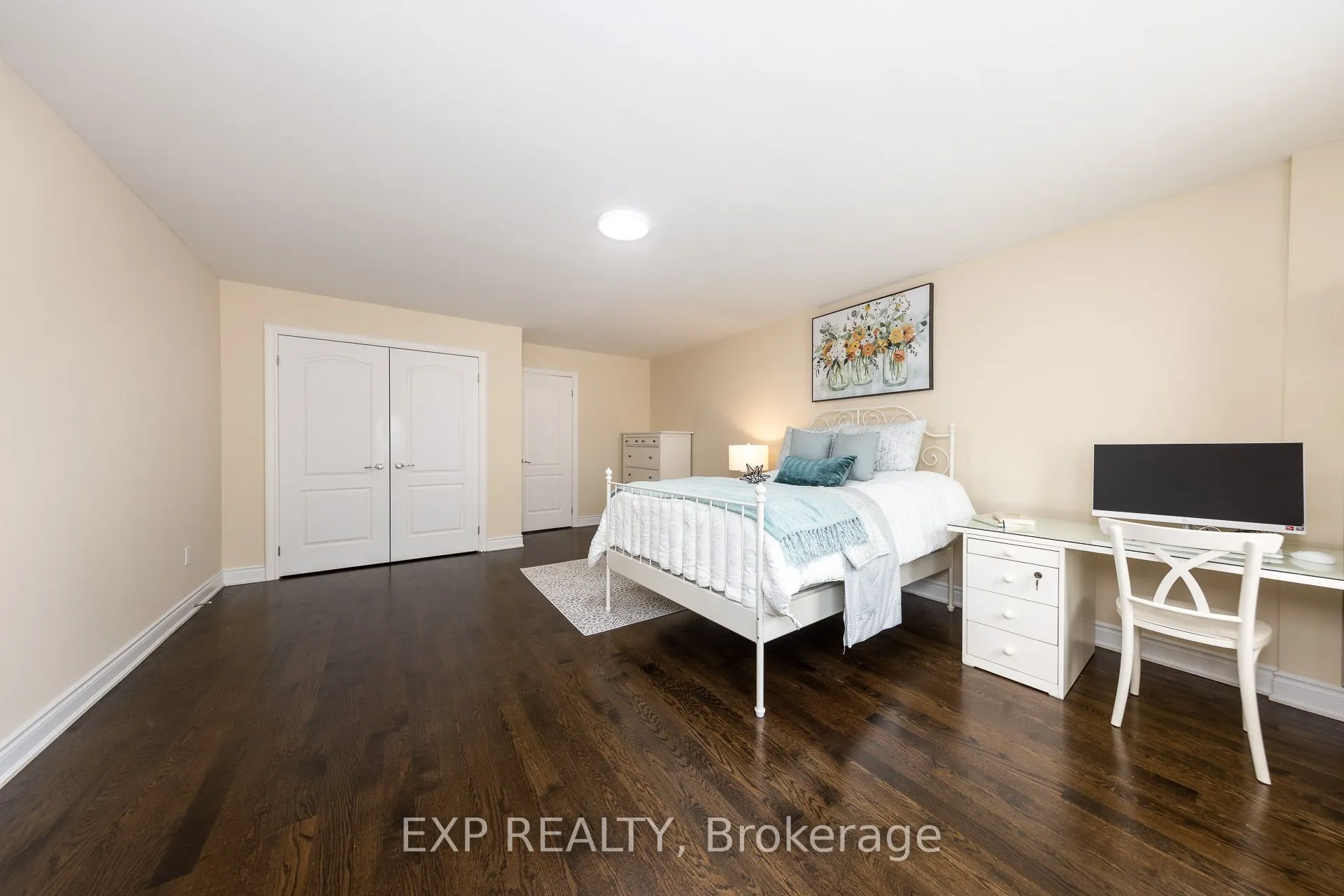 4444 Bathurst Street