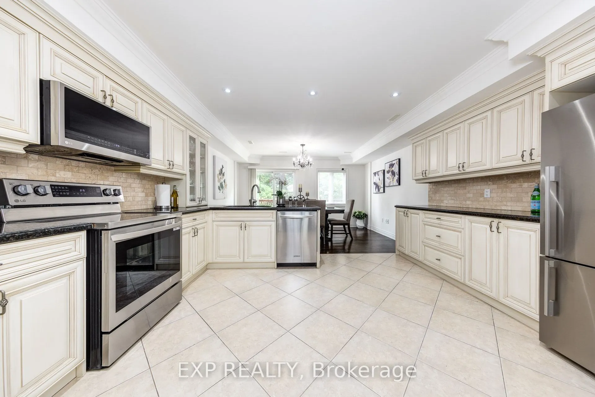 4444 Bathurst Street