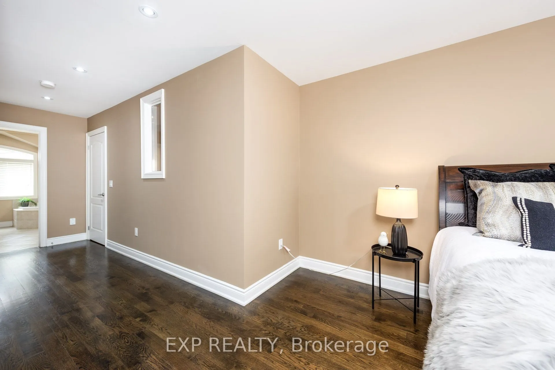 4444 Bathurst Street