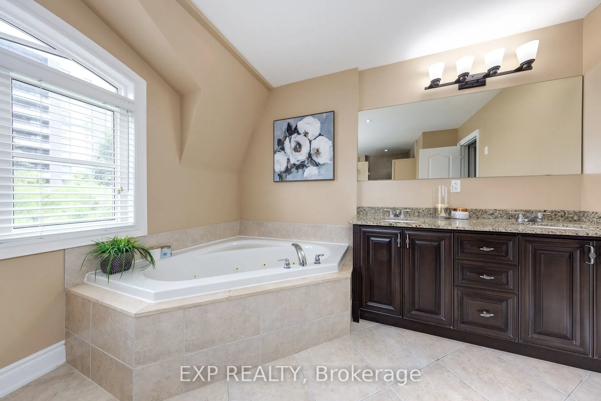4444 Bathurst Street