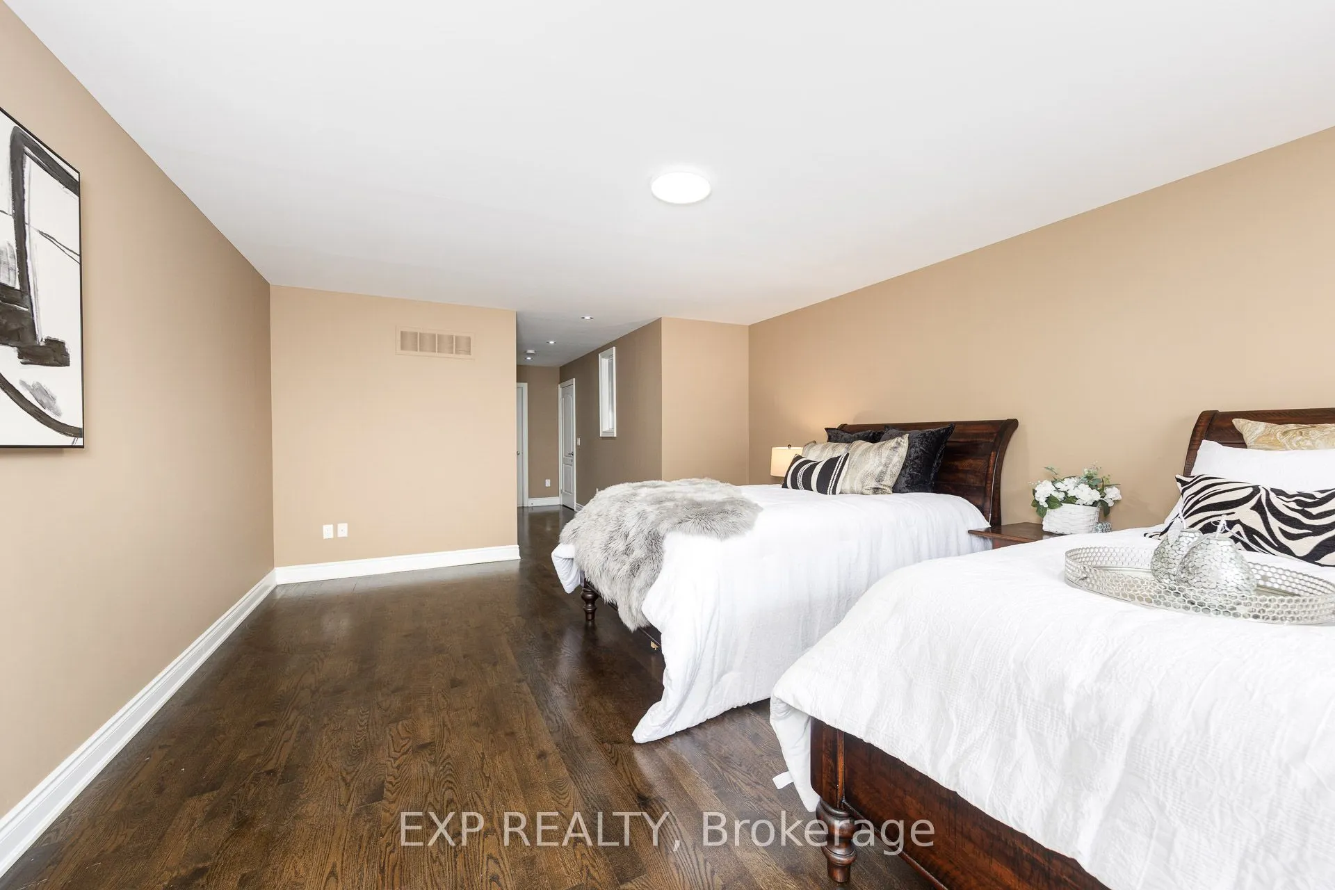 4444 Bathurst Street