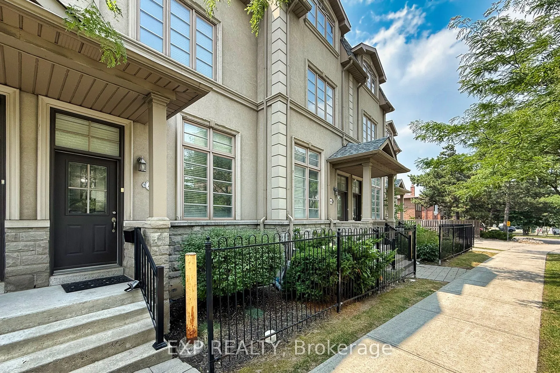 4444 Bathurst Street