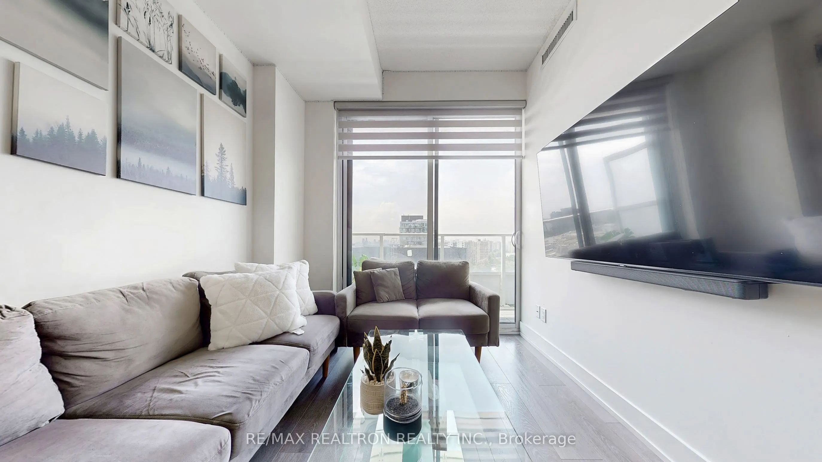 180 Fairview Mall Drive, #1605