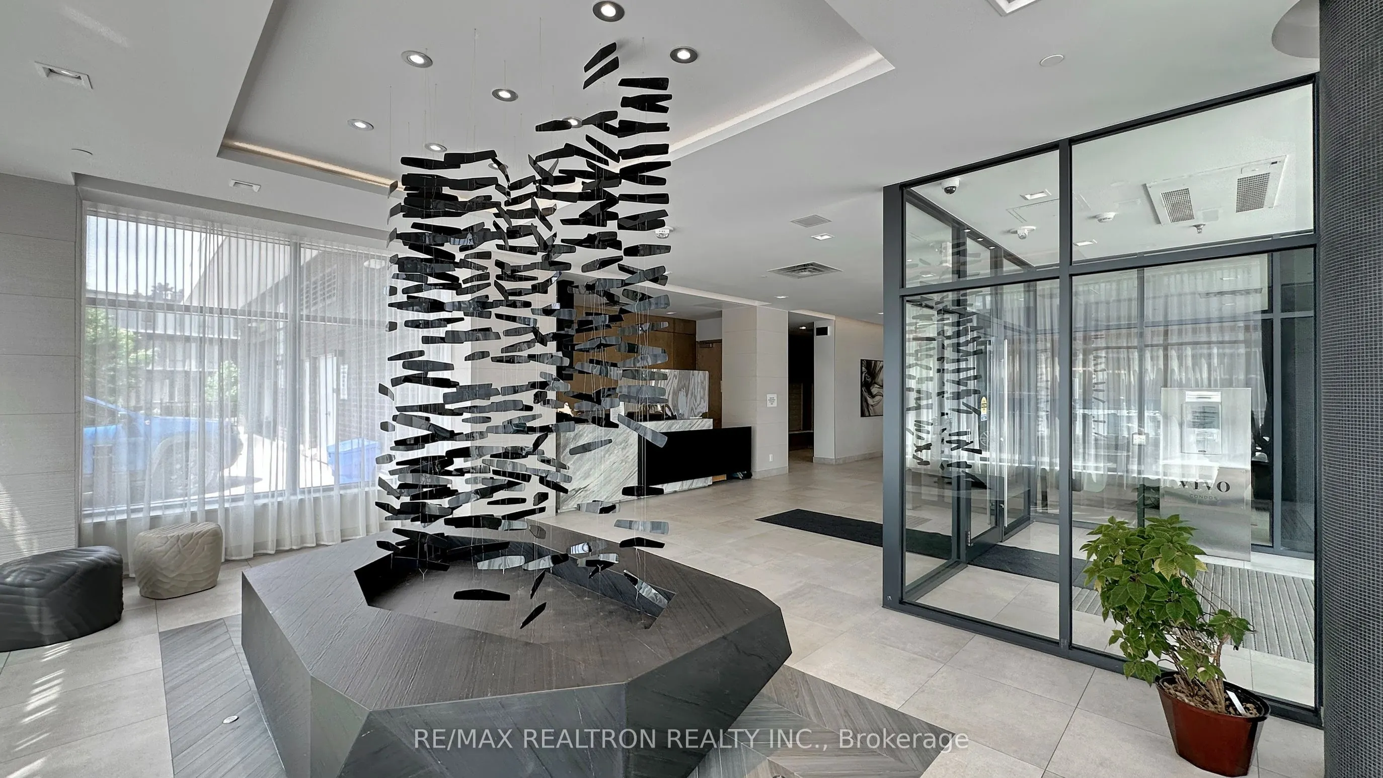 180 Fairview Mall Drive, #1605