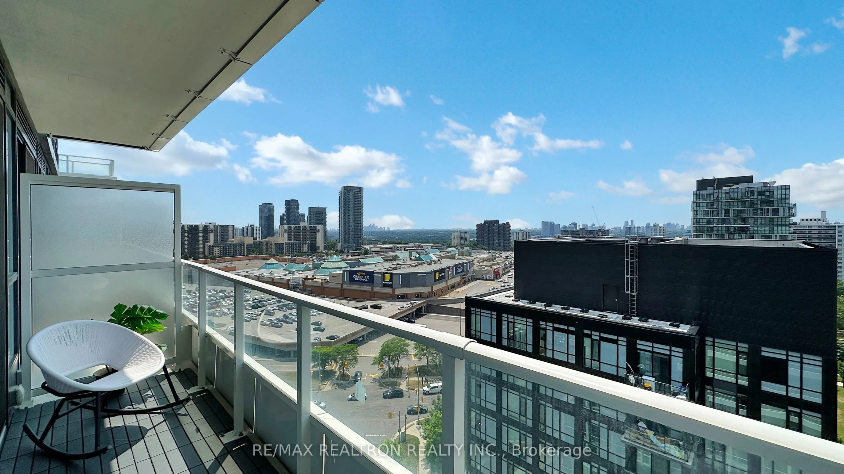 180 Fairview Mall Drive, #1605