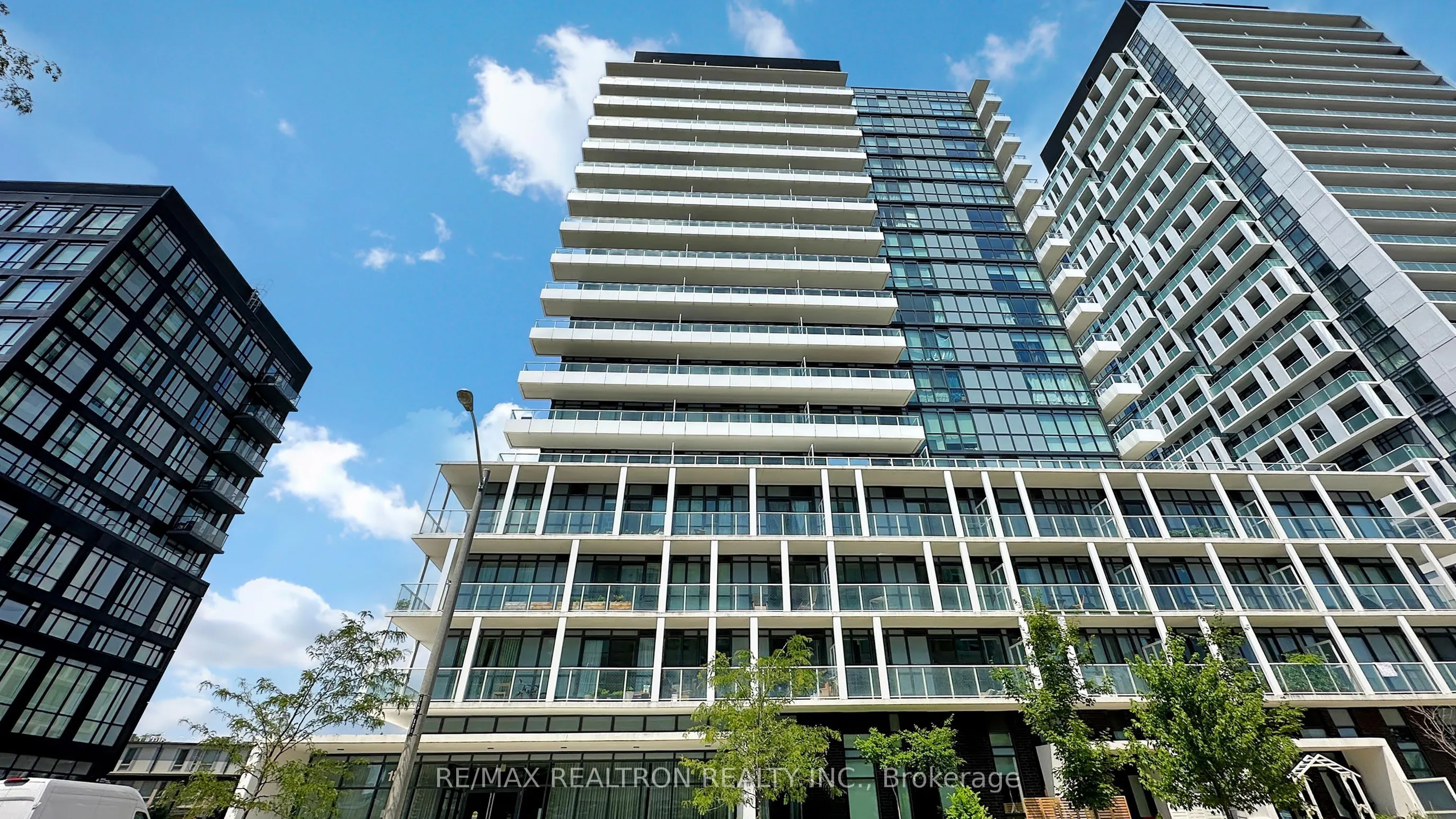 180 Fairview Mall Drive, #1605