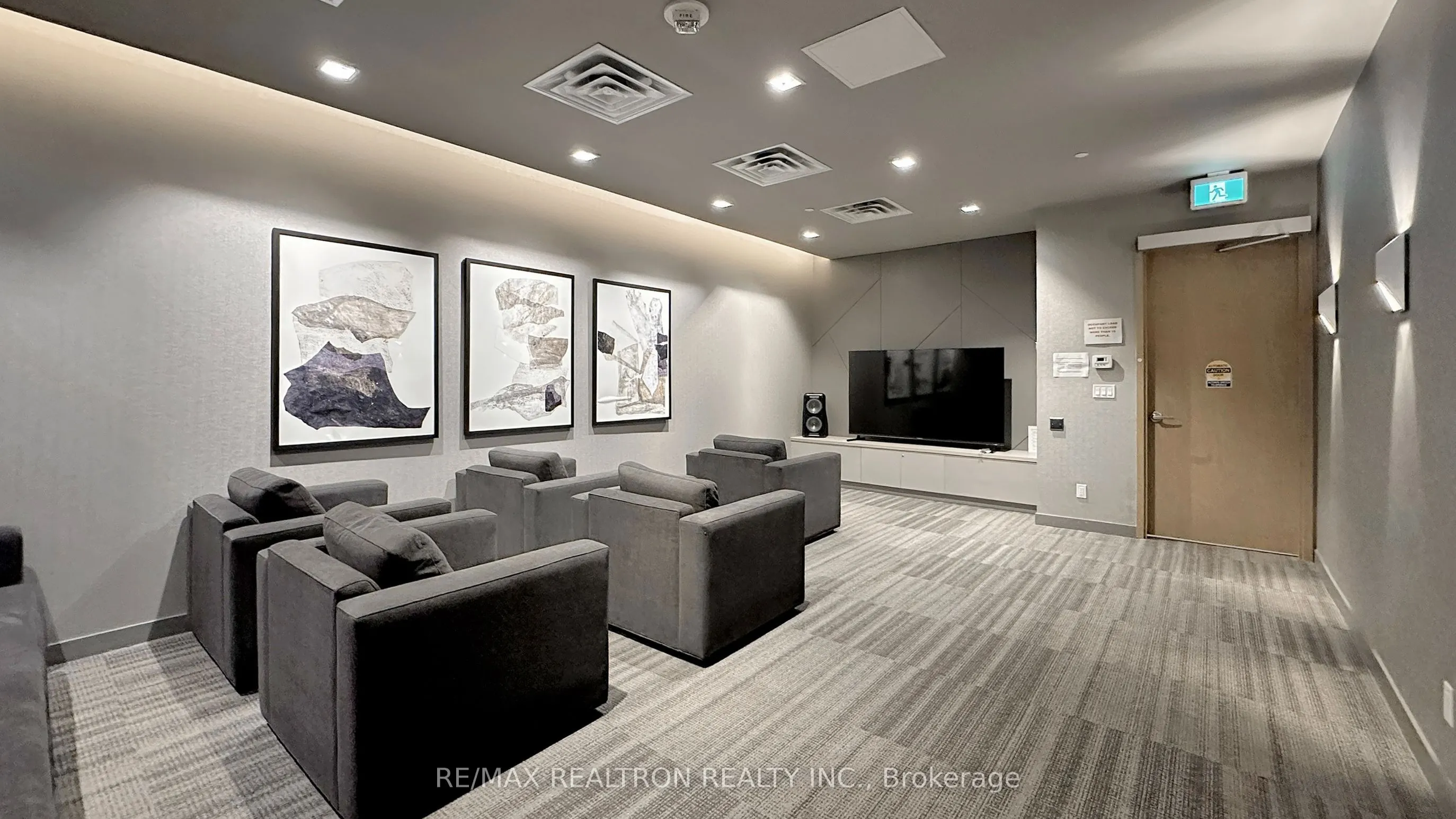 180 Fairview Mall Drive, #1605